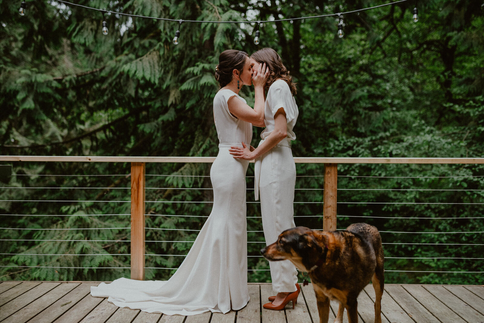 Barlow-Point-Elopement-Seattle-Wedding-Photographer-Same-Sex-Celebration-Chelsea-Abril-Photography15