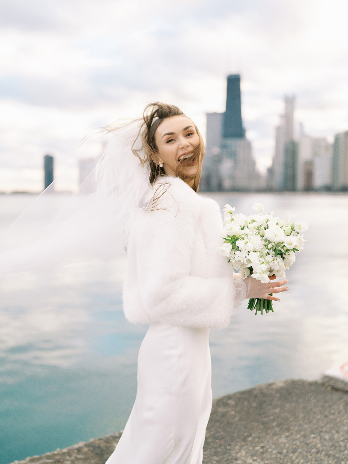 Chicago_Wedding_Photographer_LaurenPage23-87