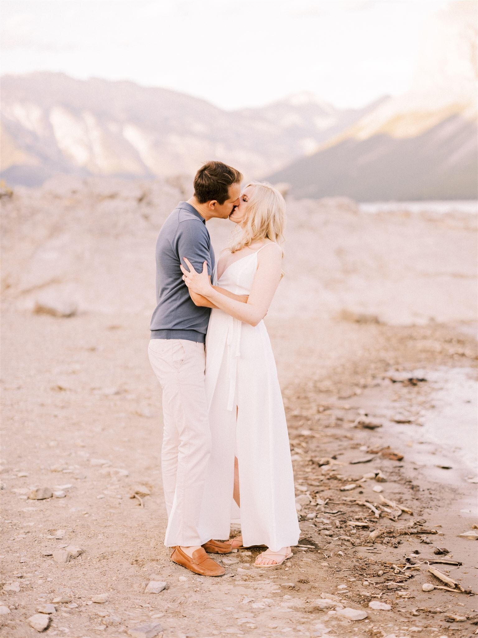 calgary-wedding-photographers-nicole-sarah-banff-mountain-SS-57_websize