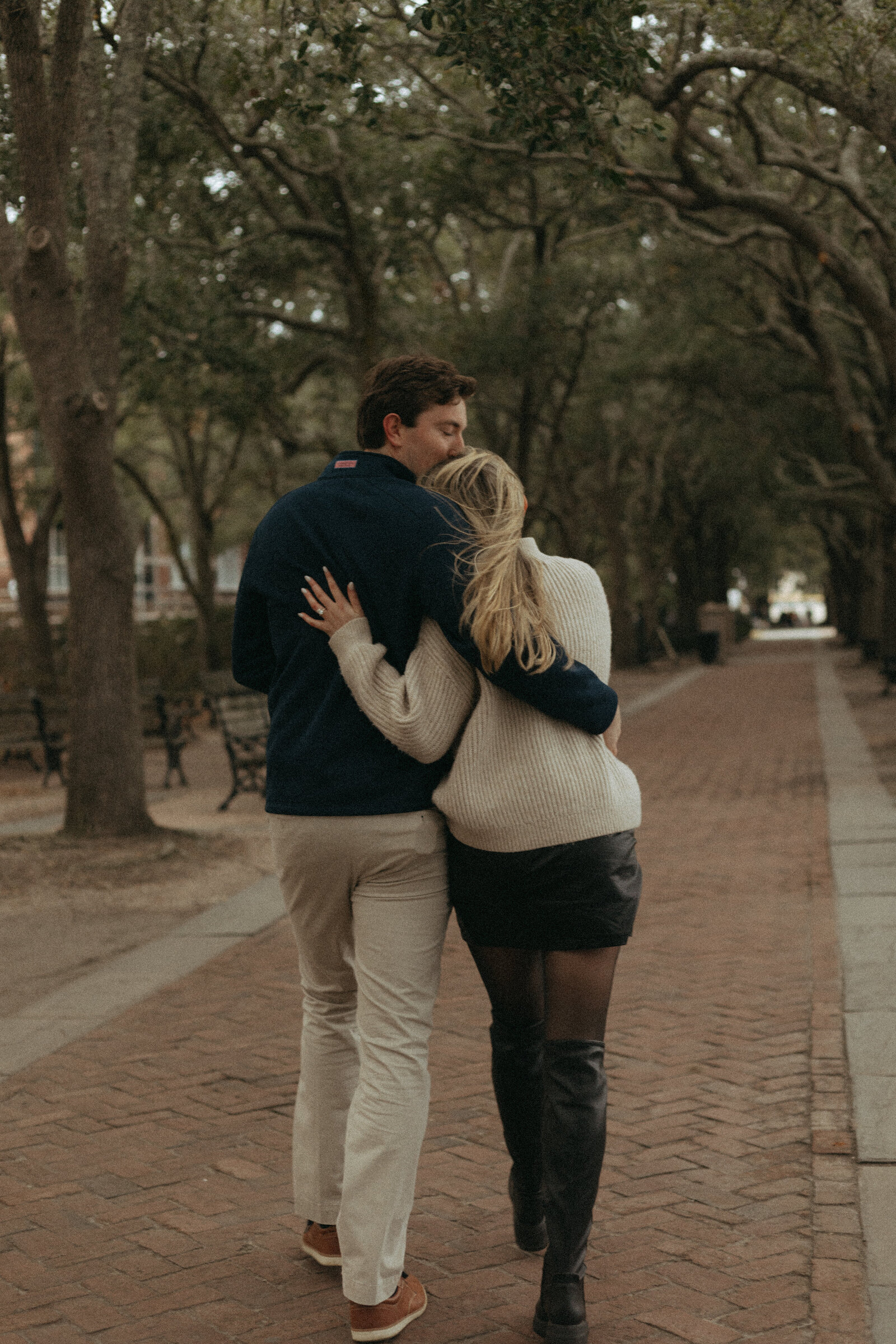 Engagement session in downtown Charleston Riverfront Park