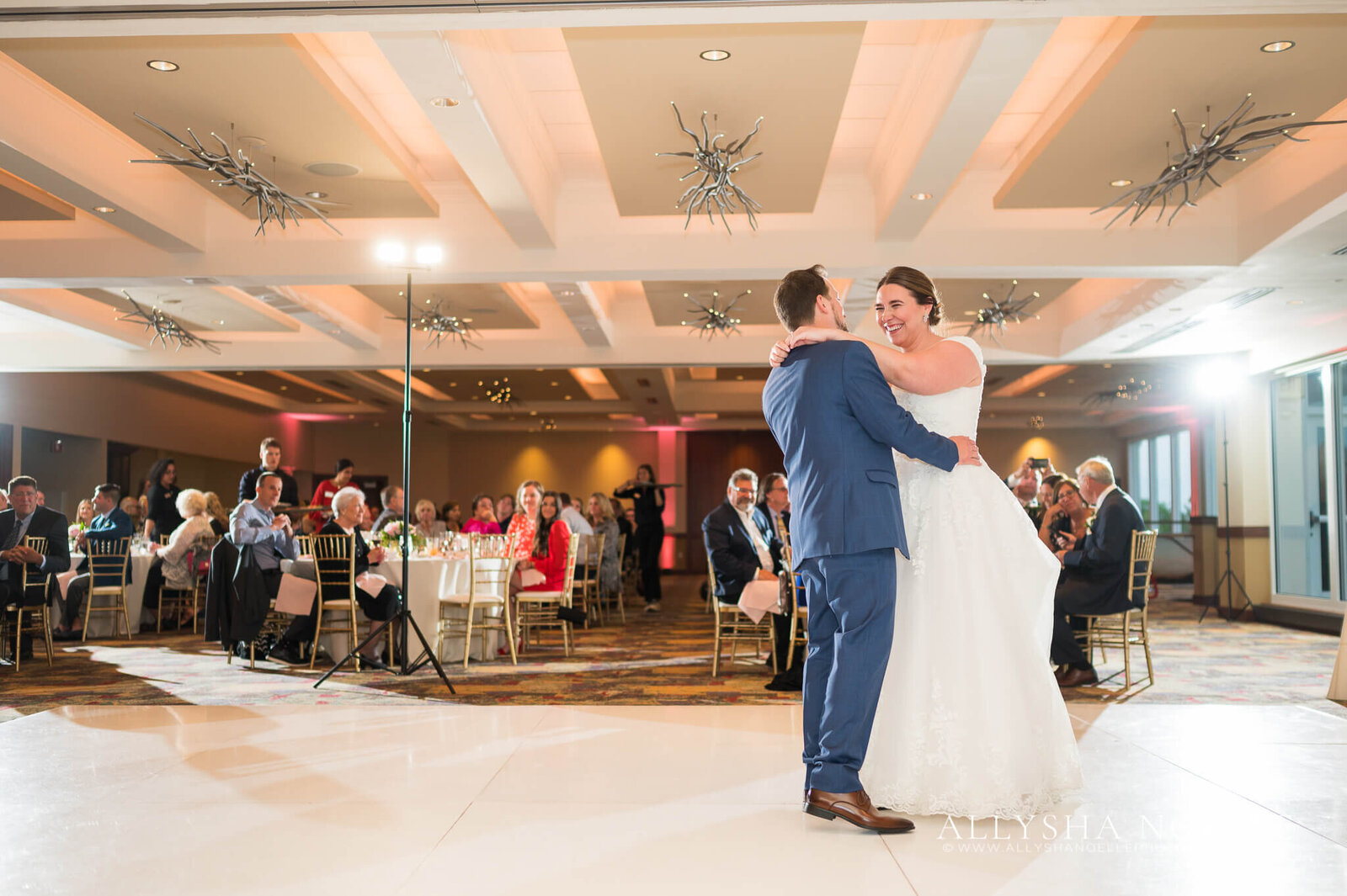 Wedding-at-River-Club-of-Mequon-746