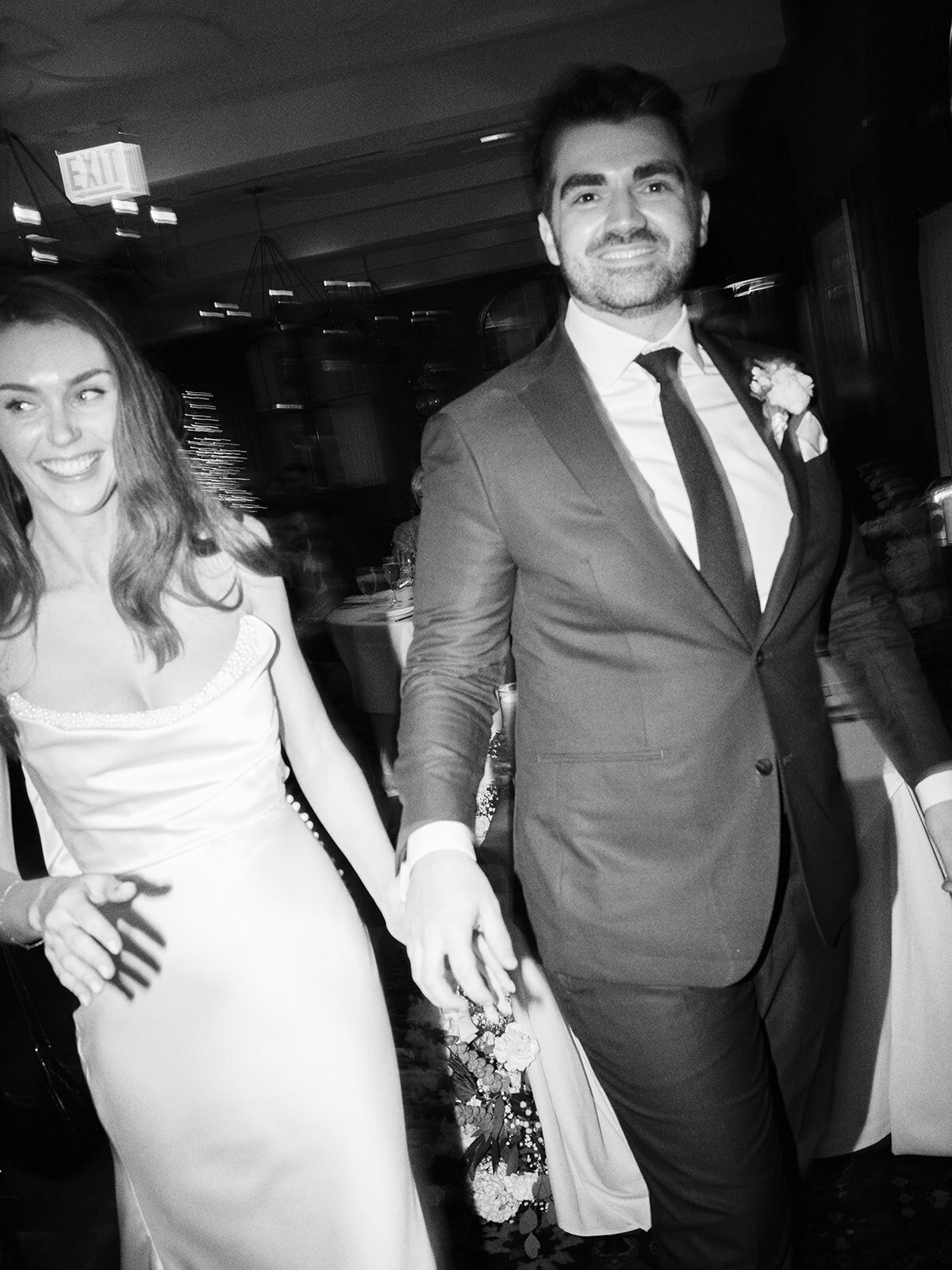 Chicago_Wedding_Photographer_LaurenPage23-116