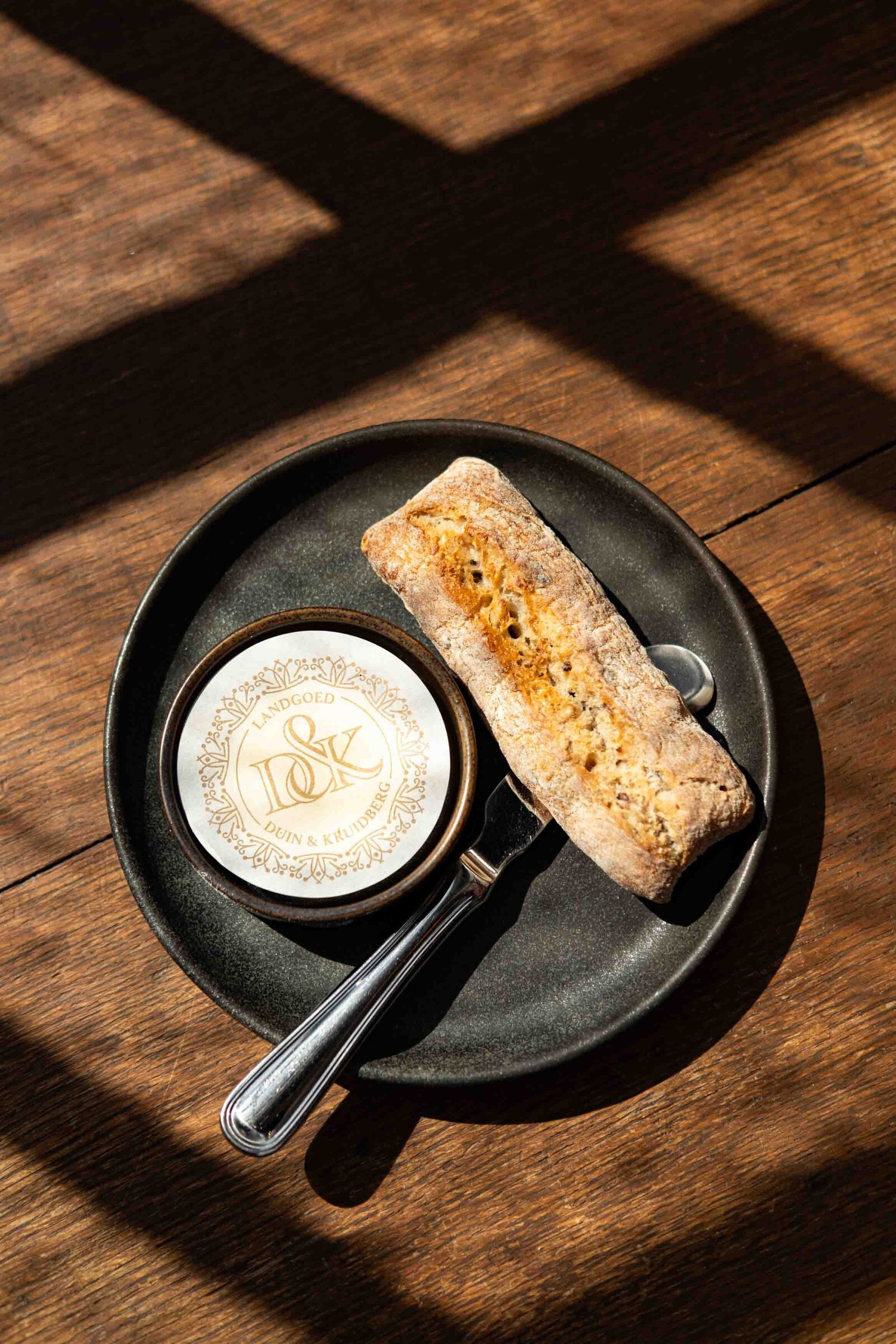 versgebakken brood door de chef van een fine dining restaurant