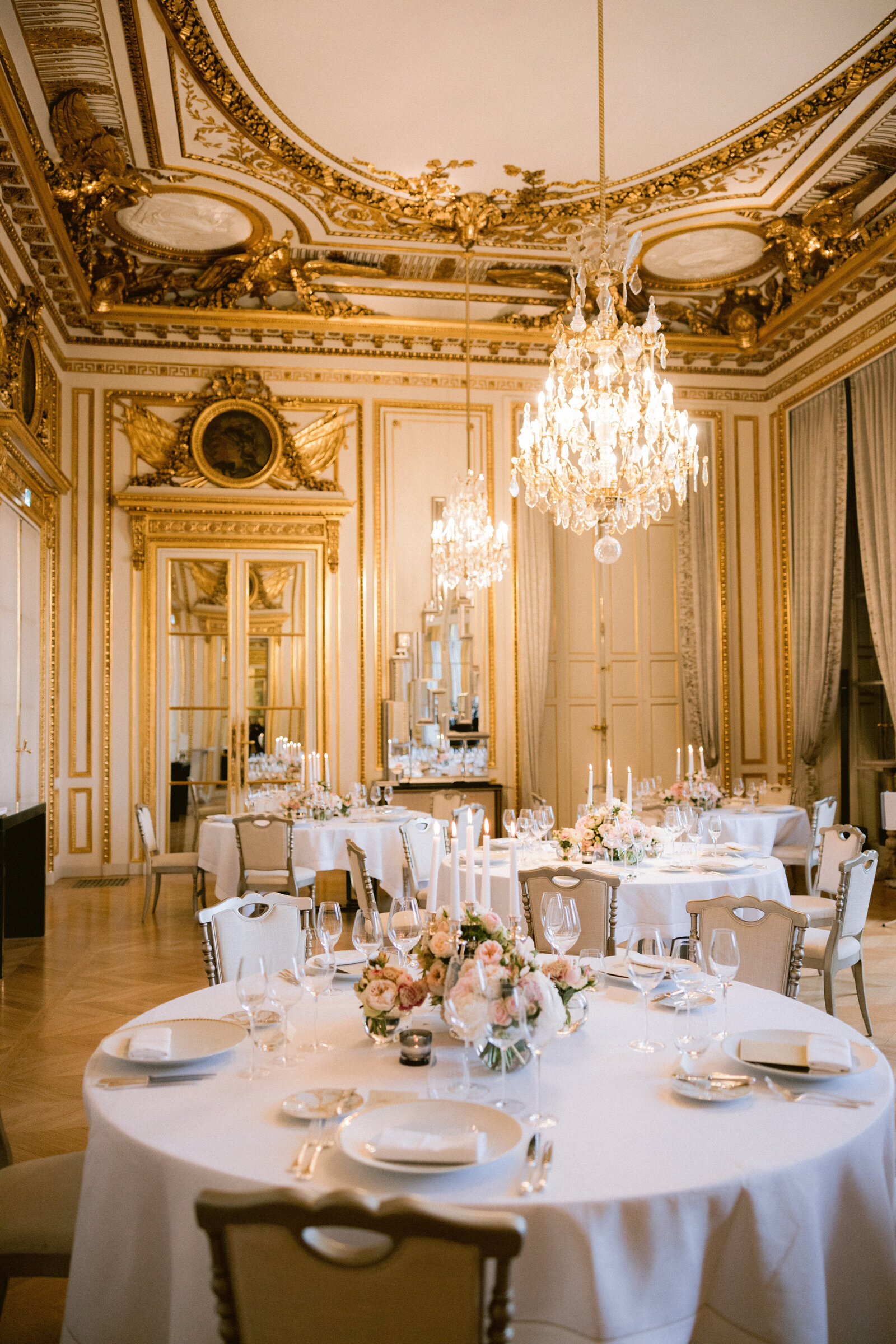 how to get married in a Palace Paris
