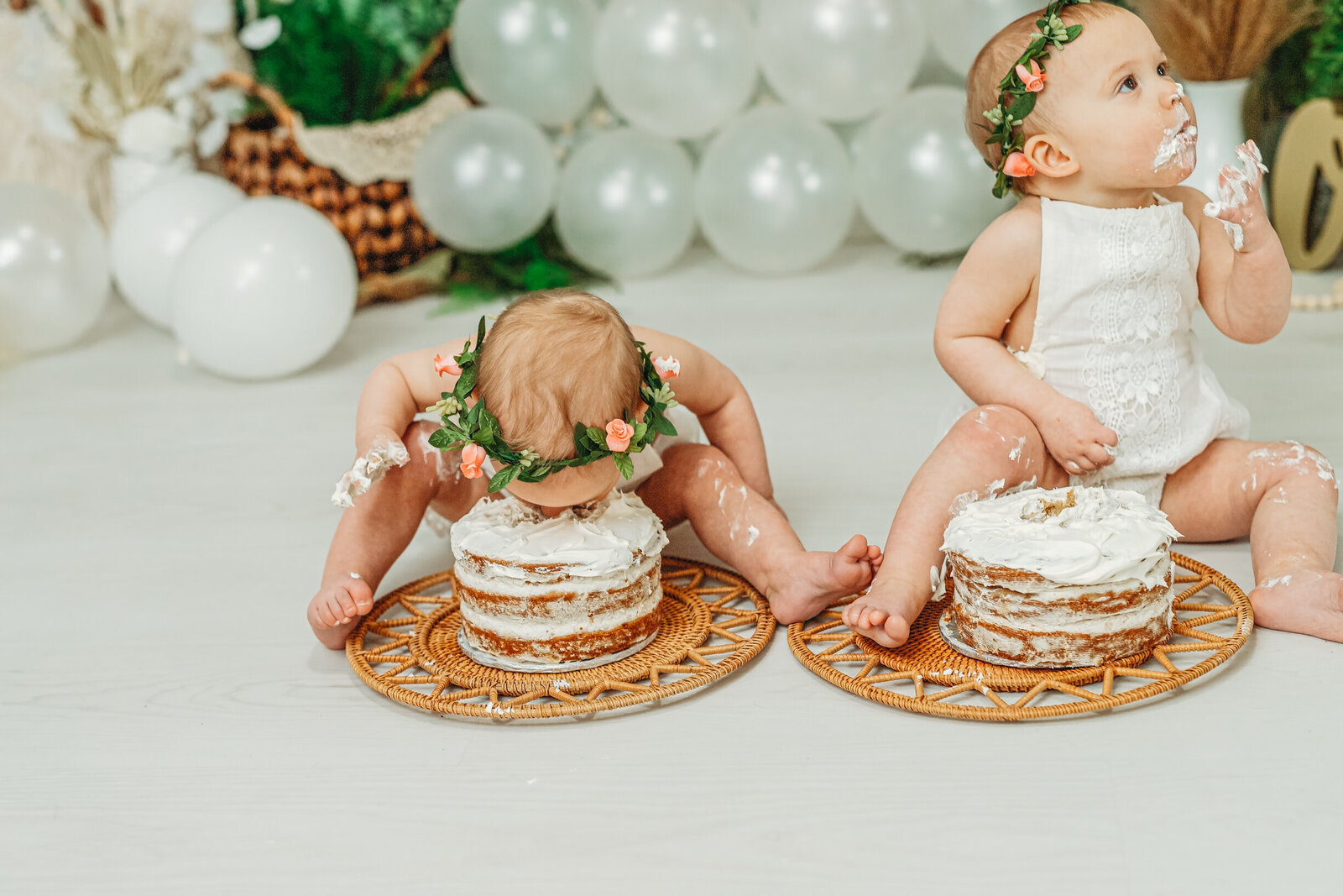 twin cake smash _ Ottawa baby photographer-17
