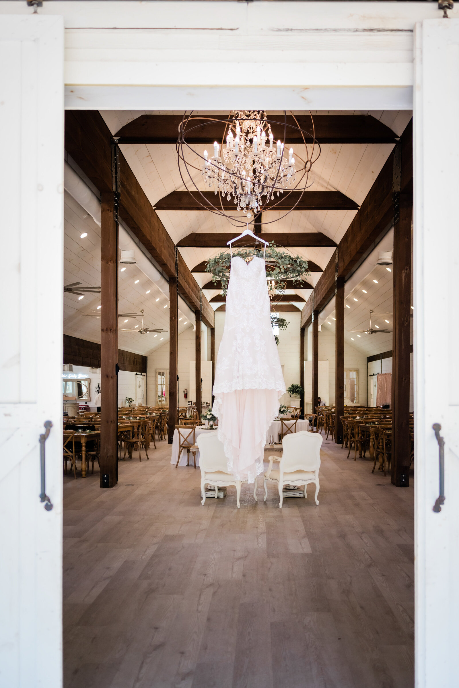 Chandler Oaks Wedding photos by Chabeli Woolsey Black Tie and Co-1
