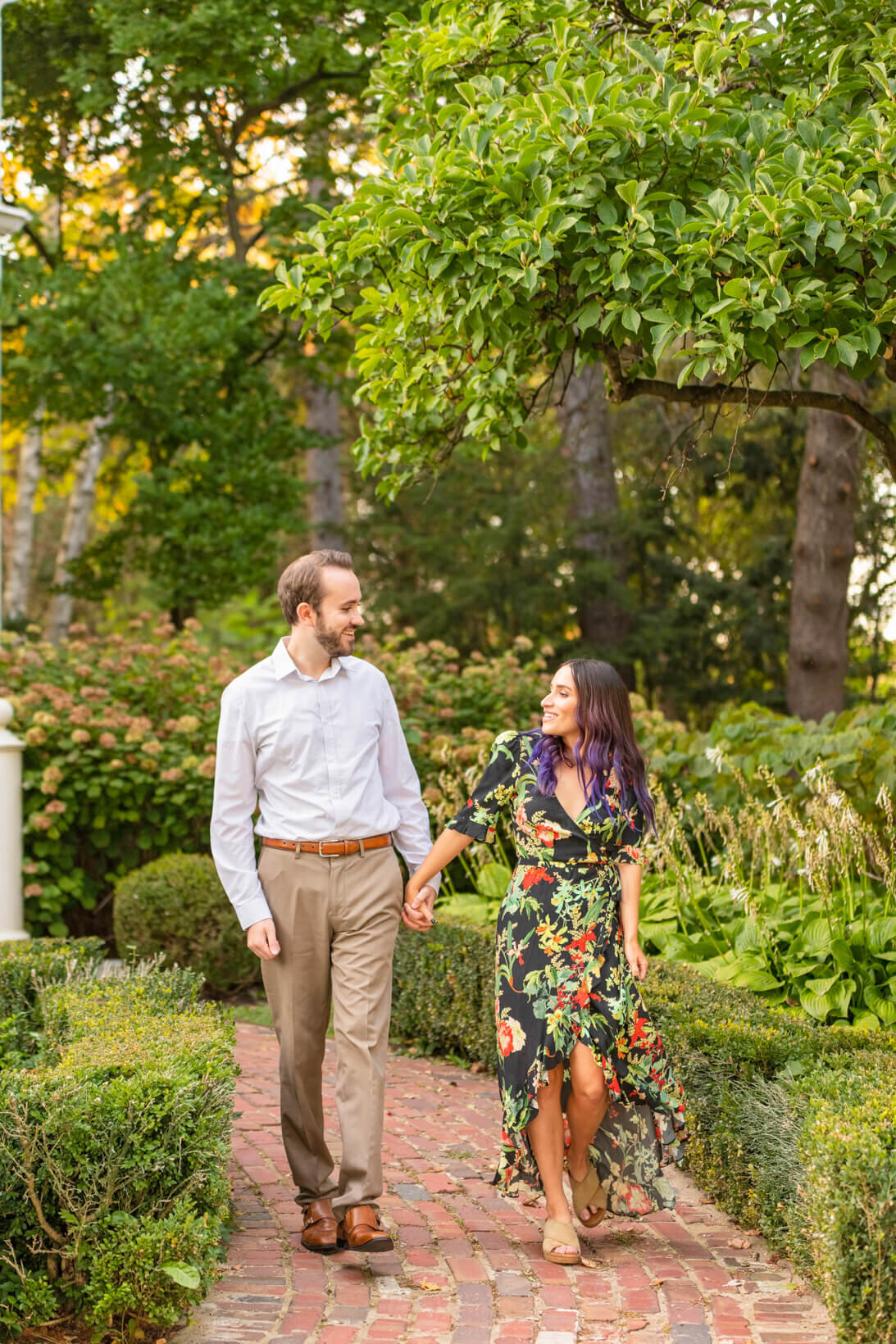 Engagement-Photos-at-Halverson-House-Waterford-Wi-59