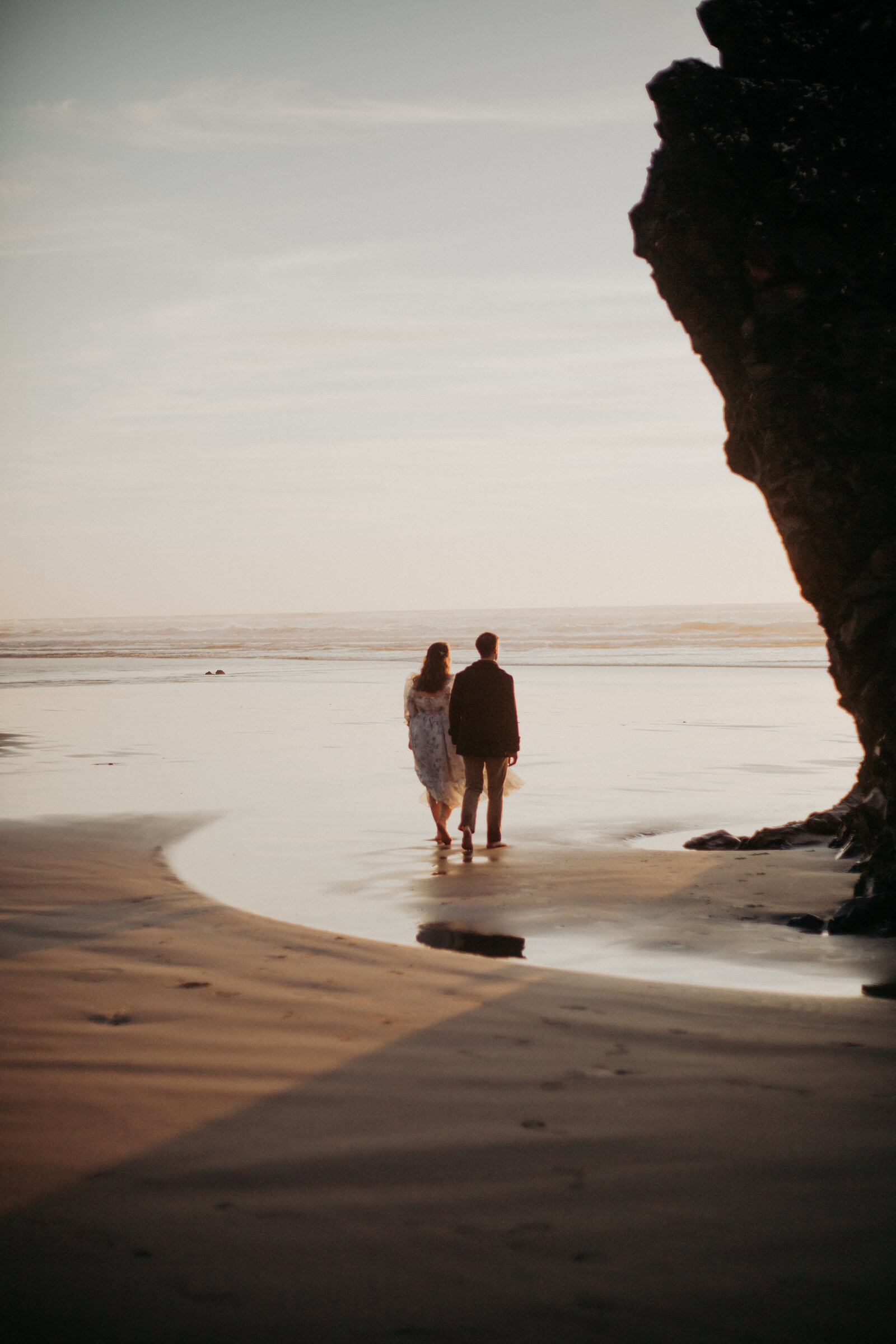 Whimsical Oregon Coast Engagement Shoot-54