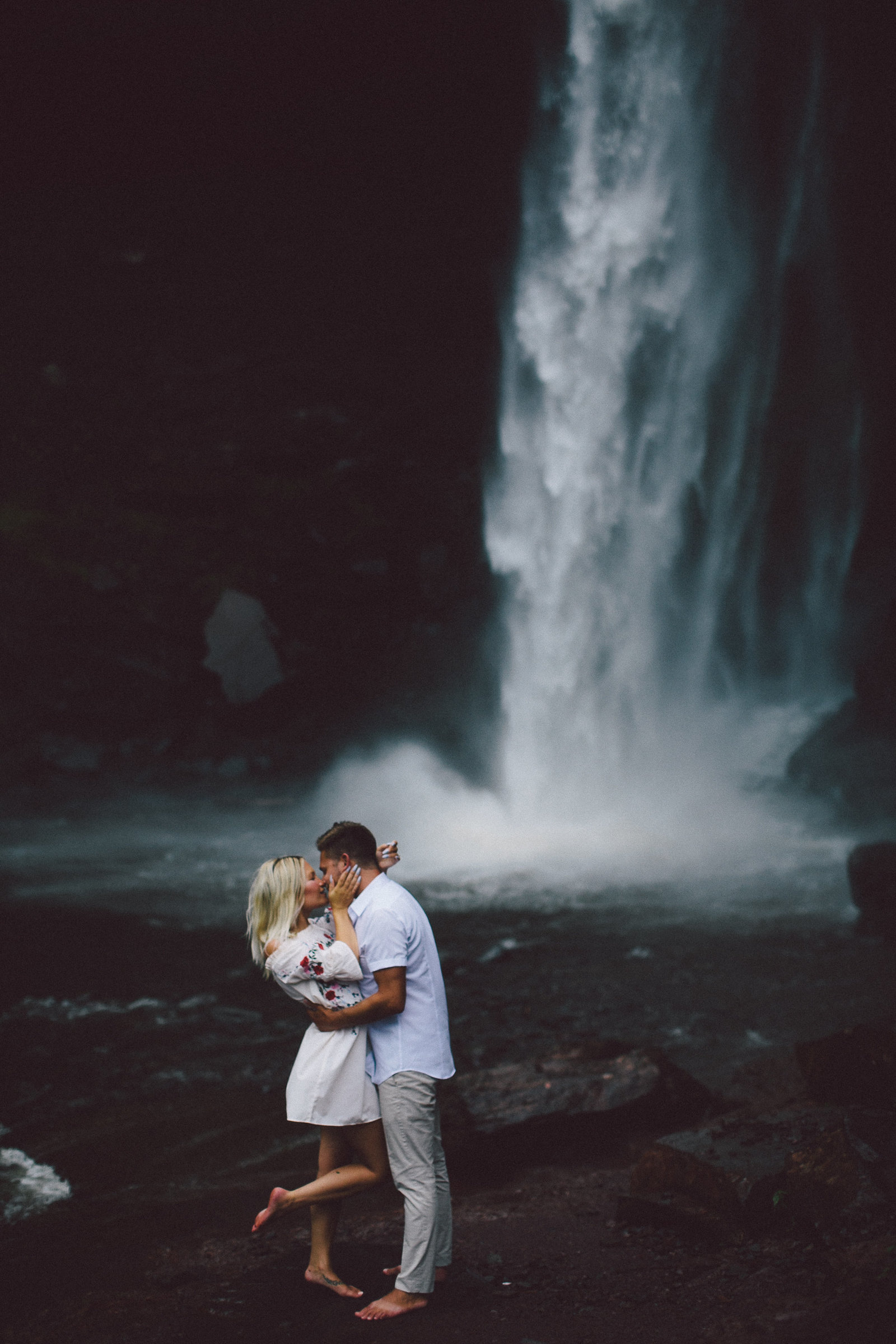 TurnquistCollective-HudsonValley-Wedding-Photographer-kaaterskill-falls-engagement