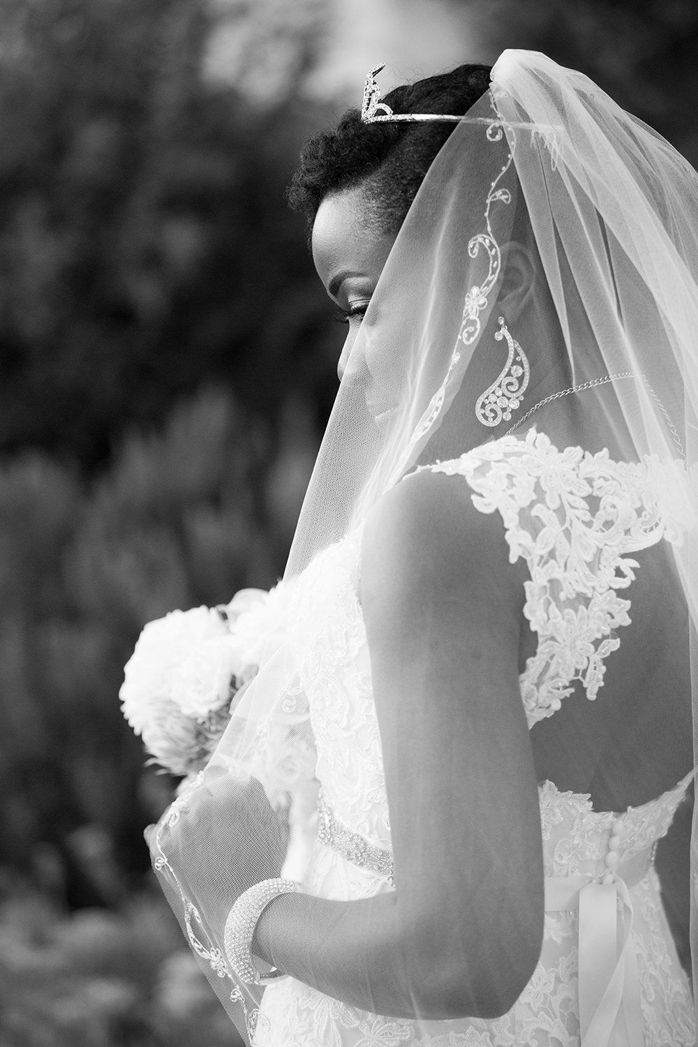 beautiful bride photos at loews coronado