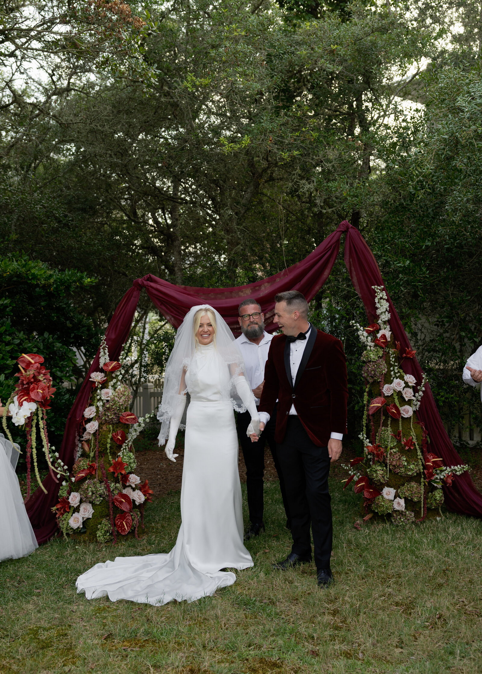 Bride and groom chose to have their wedding day ceremony outside next to the beach in Florida.