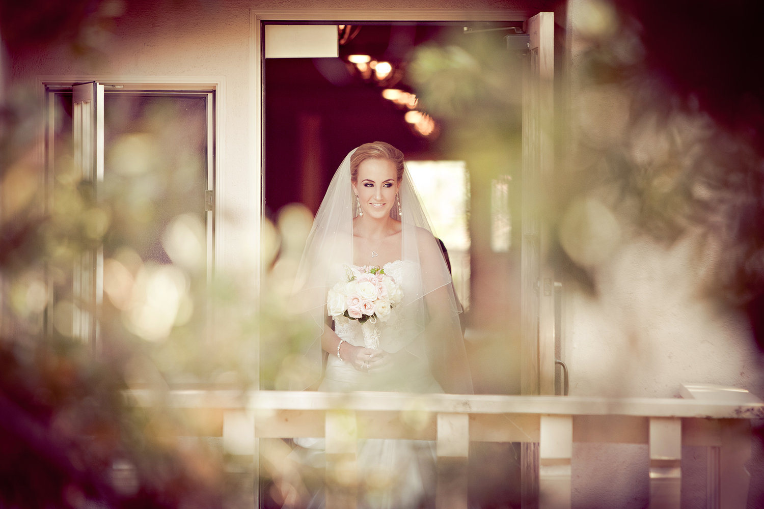 Rustic and candid moment of the bride before the ceremony