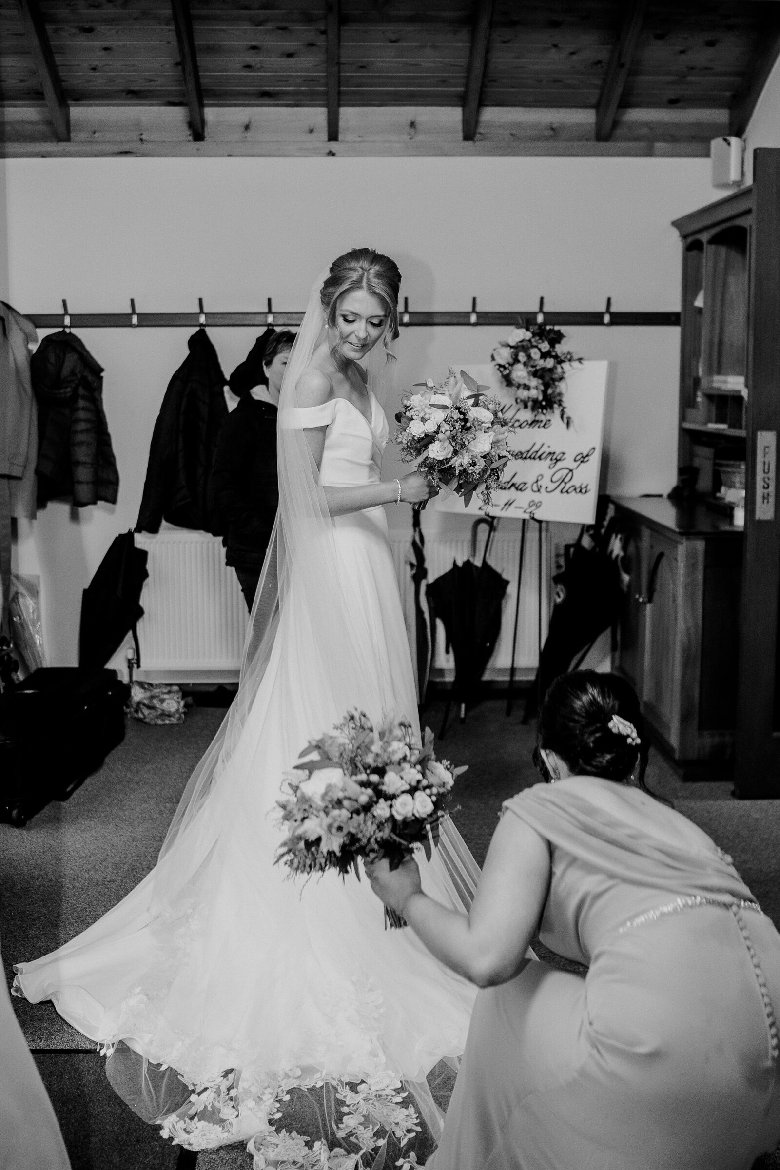 Darver Castle Wedding Photographer Gemma G (16)