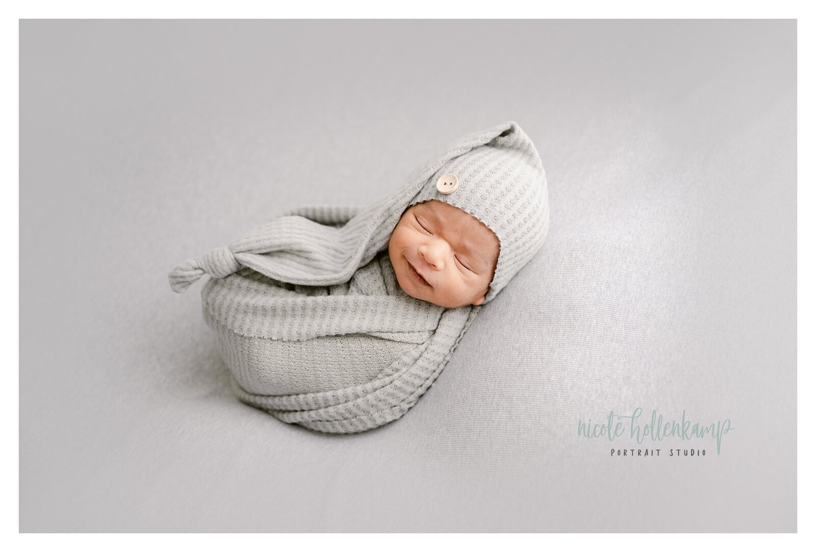 Minnesota Newborn Photographer -  Nicole Hollenkamp - Central Minnesota