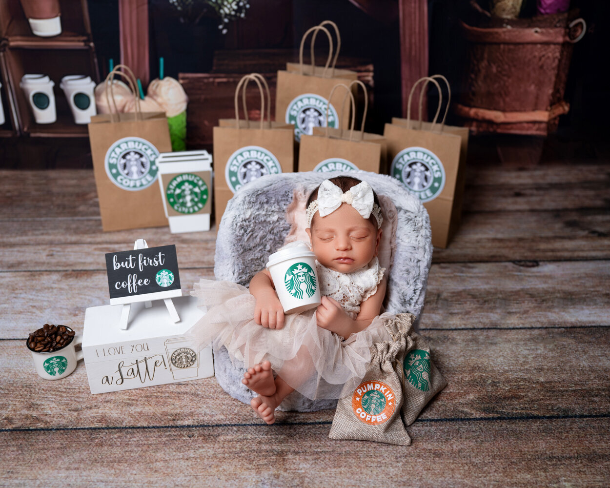Matawan_NJ_Newborn_Starbucks