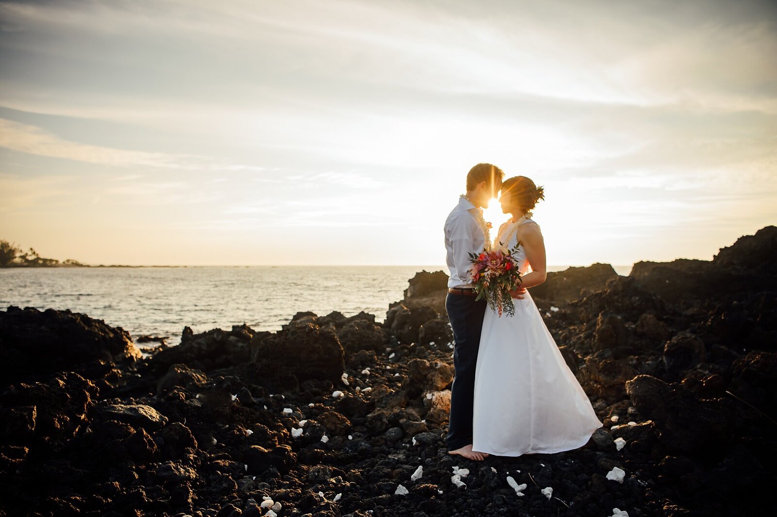 elopement on lava rocks in Hawaii