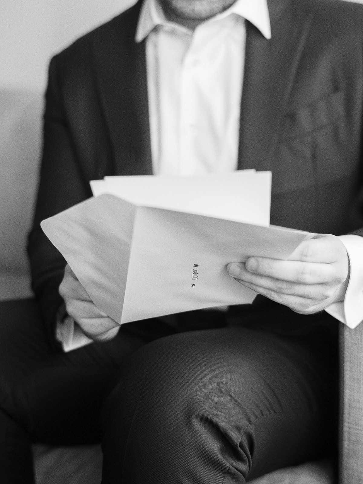 Chicago_Wedding_Photographer_LaurenPage23-41