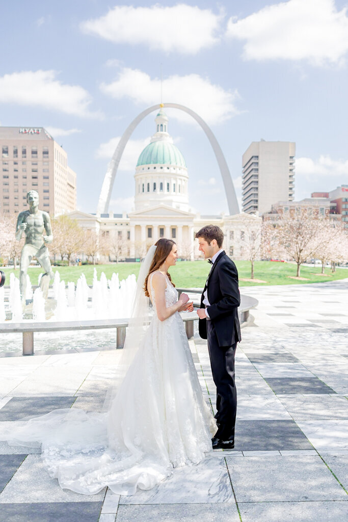 Best St. Louis based wedding photographer