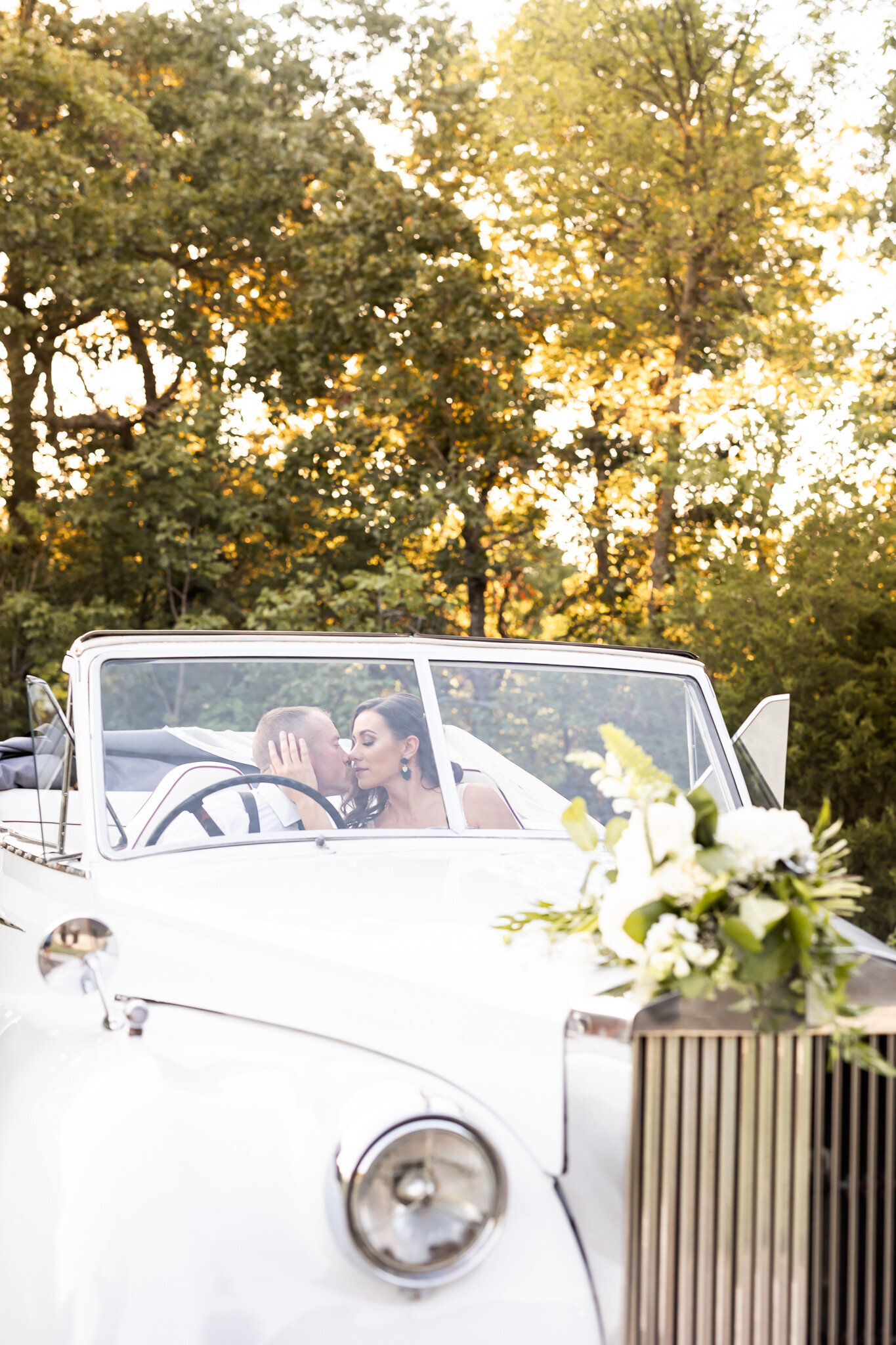 tulsa-wedding-car-wedding-photography