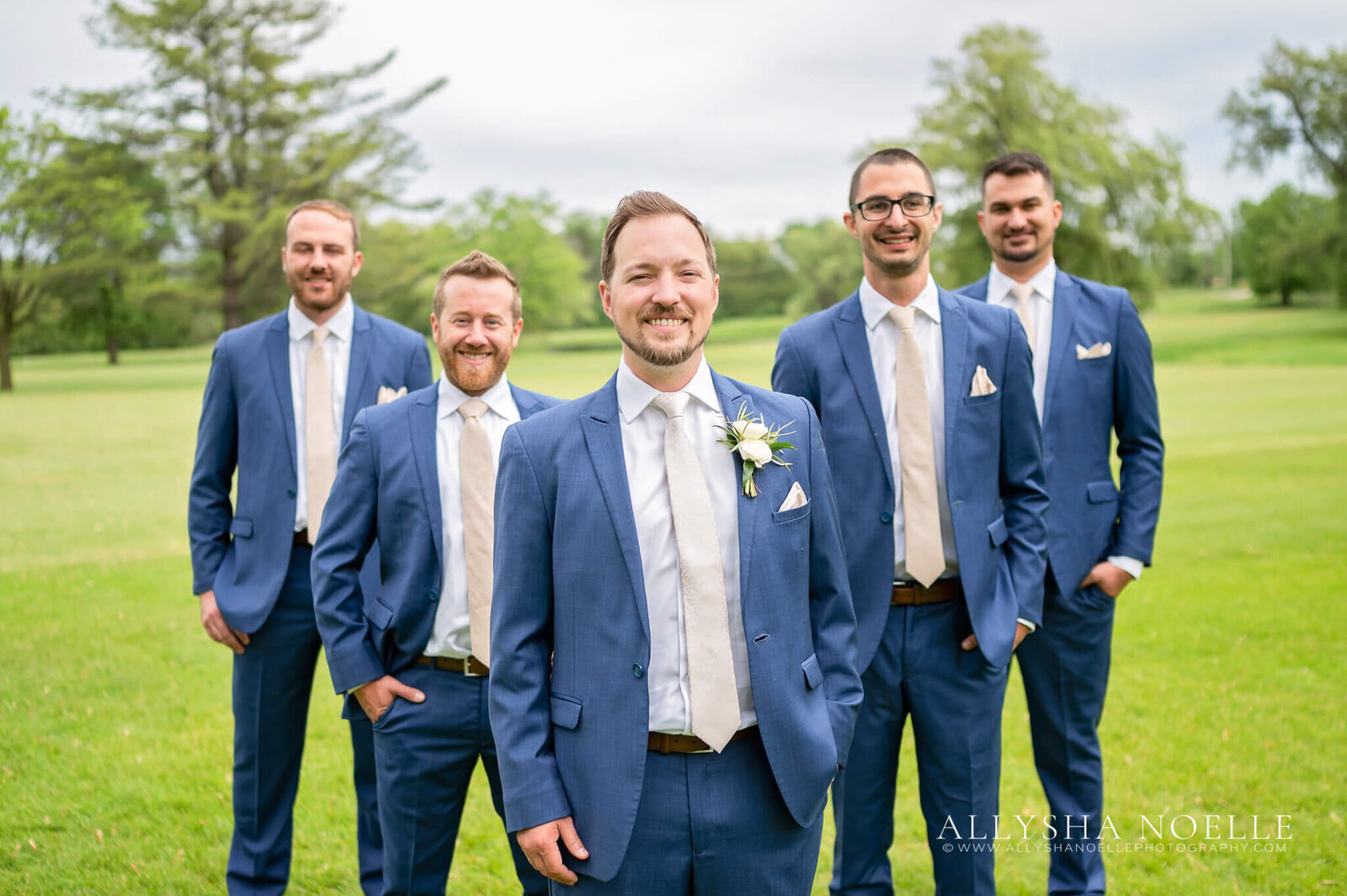 Wedding-at-River-Club-of-Mequon-261
