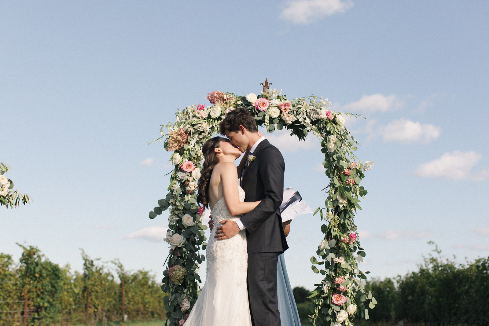 Saltwater Farm Vineyard Wedding_Outdoor Ceremony 7