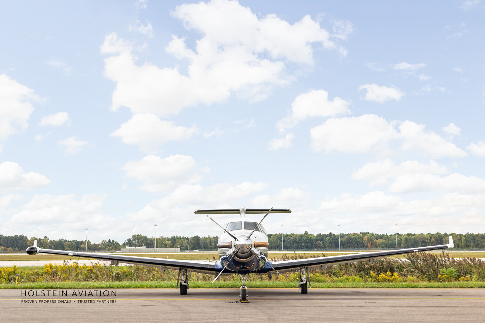 Pilatus PC12 N519TV Watermarked-10