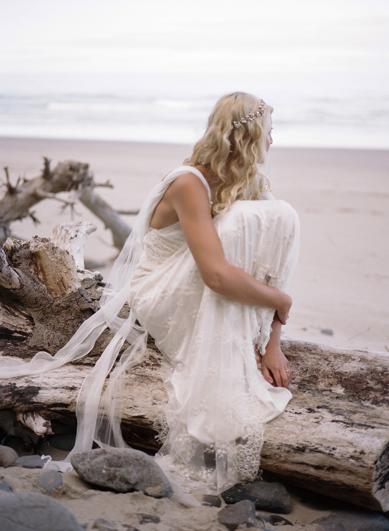 Galatea_romantic_beach_oregon_coast_wedding_dress_JoanneFlemingDesign