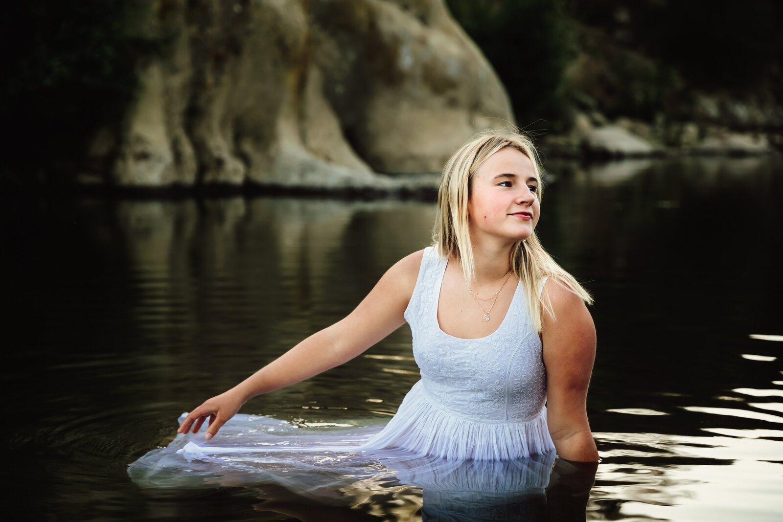 untitled-210523-354-Edit-3senior-portrait-girl-white-dress-sitting-in-water-beautiful-dreamy