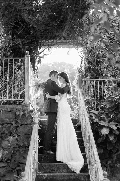 X0513_Haiku-Mill_Maui-Wedding-Photographer_Caitlin-Cathey-Photo_1145-b&w