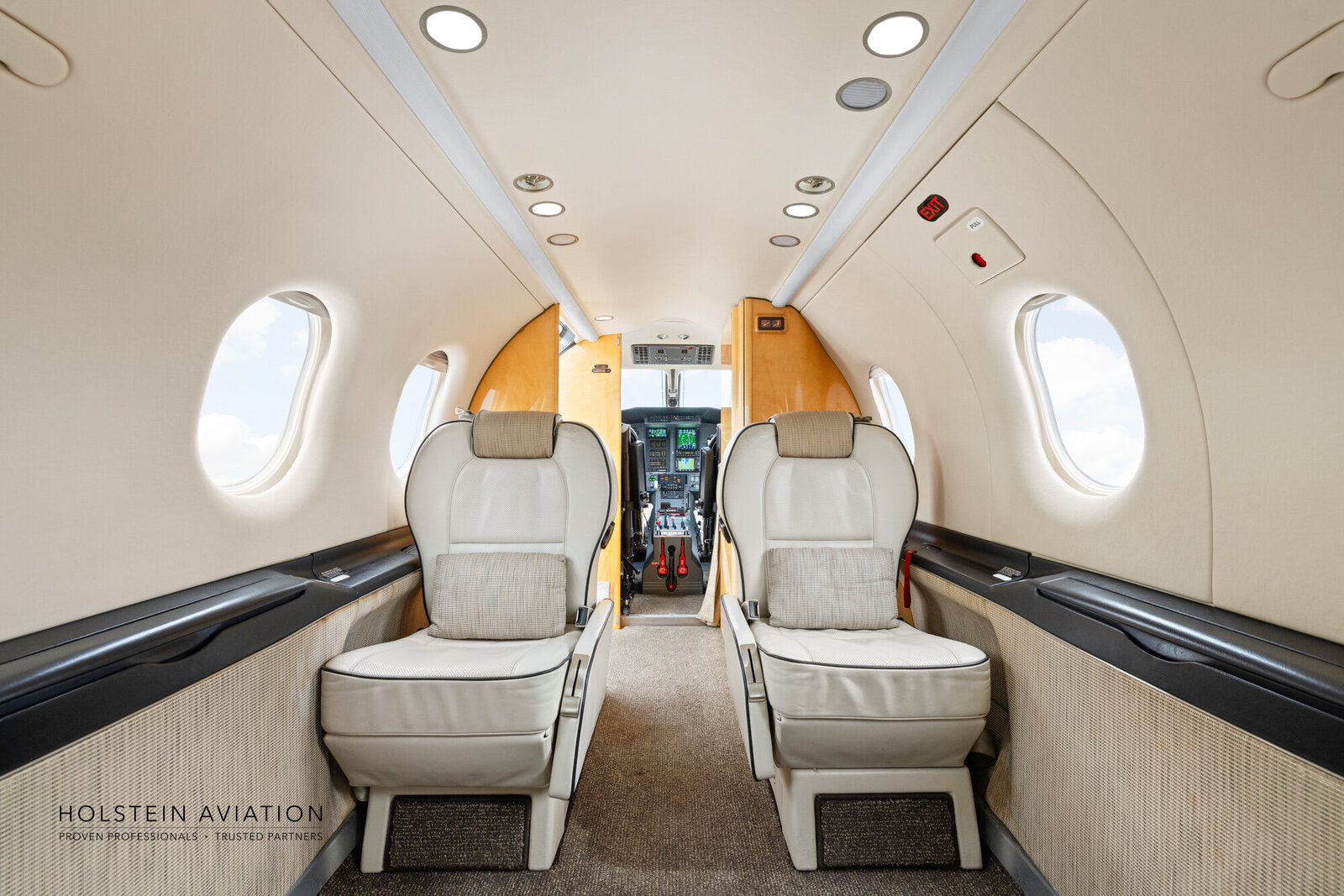 Pilatus PC12 N519TV Watermarked-23