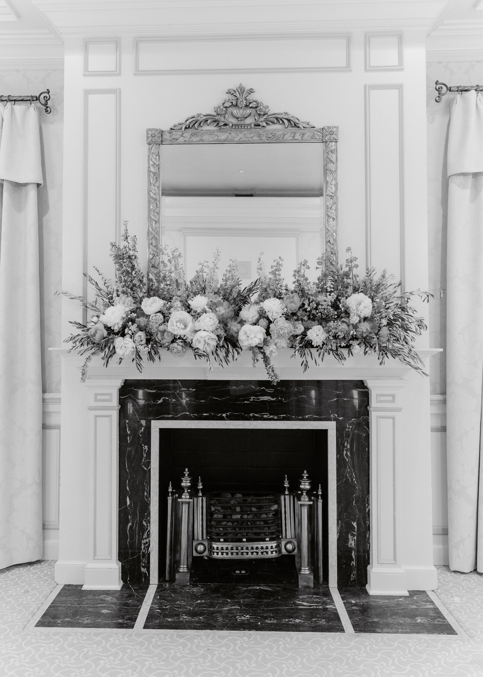 Wedding florals at the Oklahoma City Country Club