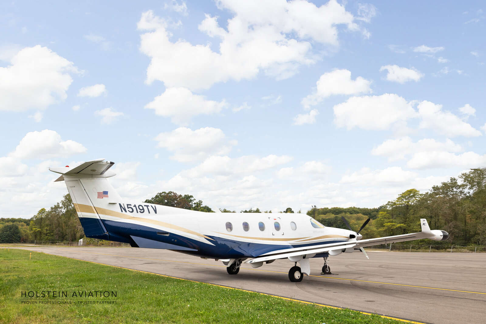 Pilatus PC12 N519TV Watermarked-6