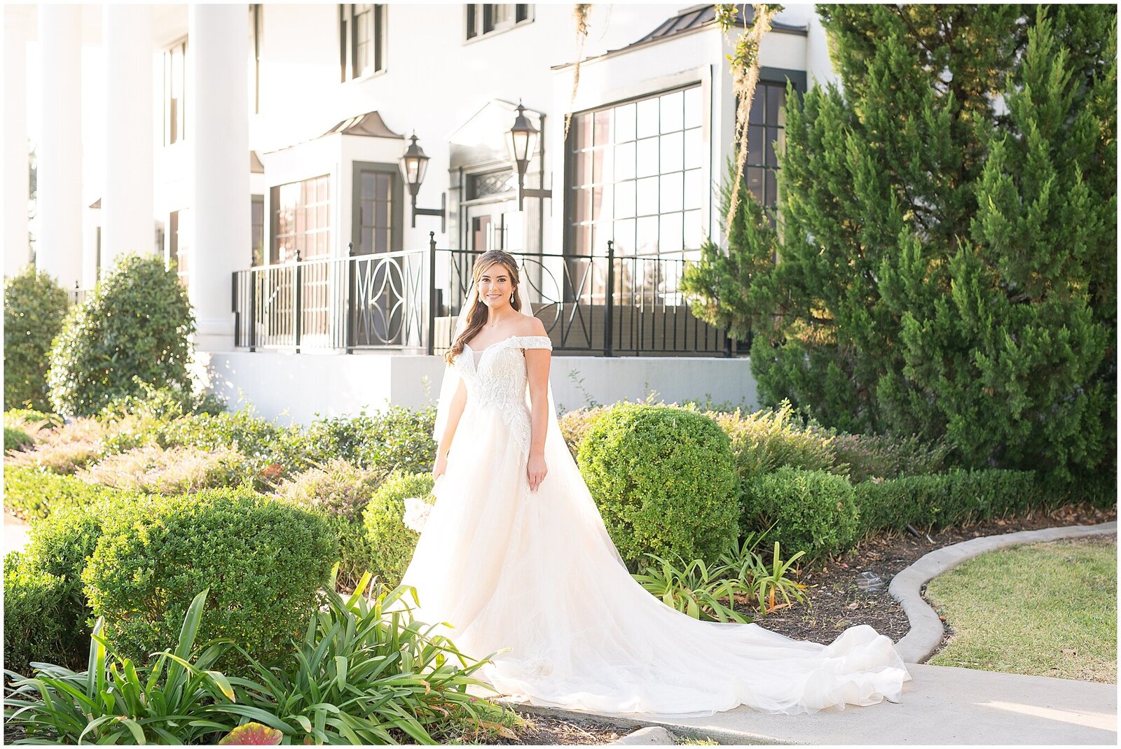 Bridal-Wedding-PortraitsThe-White-House-Hotel-Biloxi1229