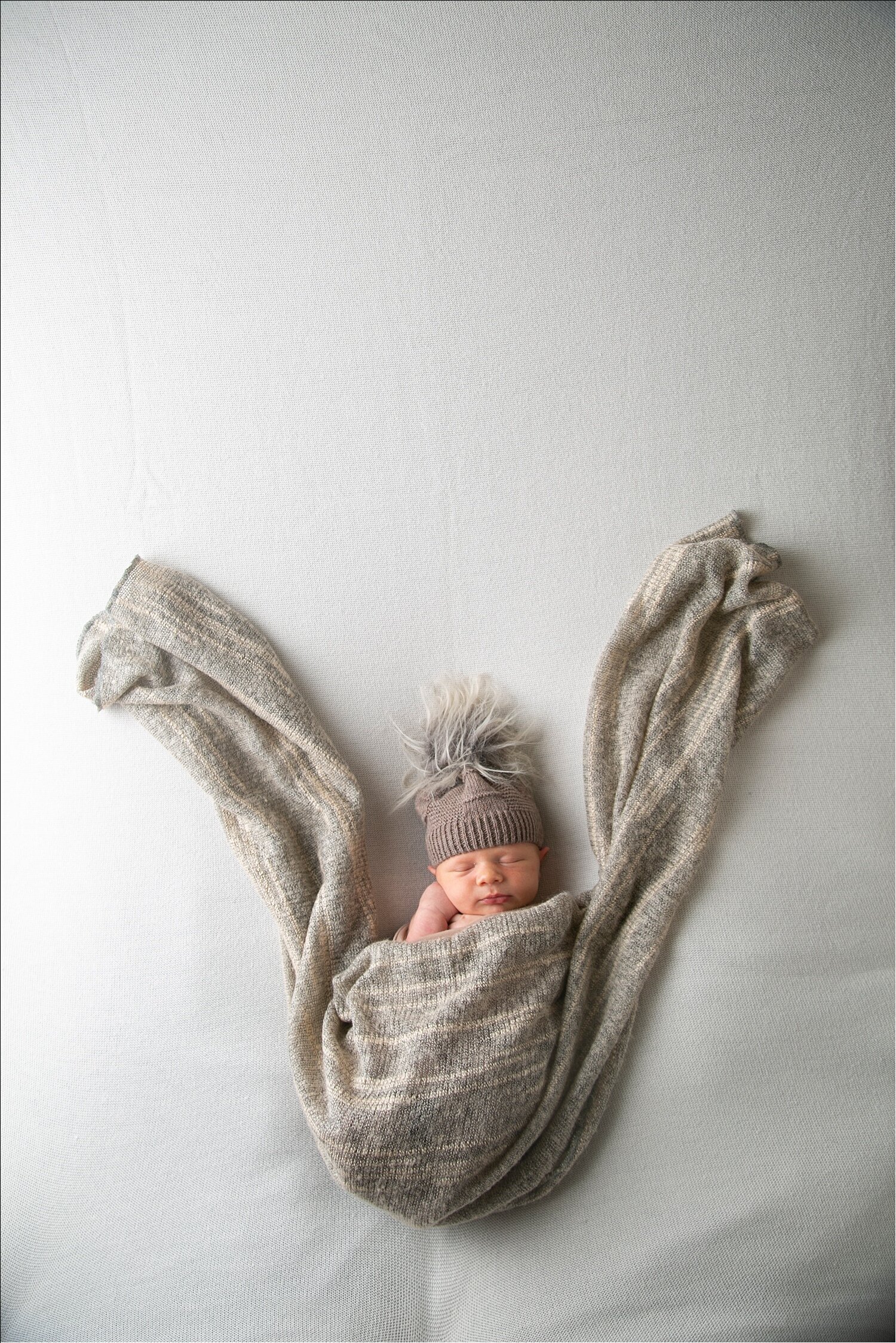 new-york-newborn-photographer-bw_040_WEB