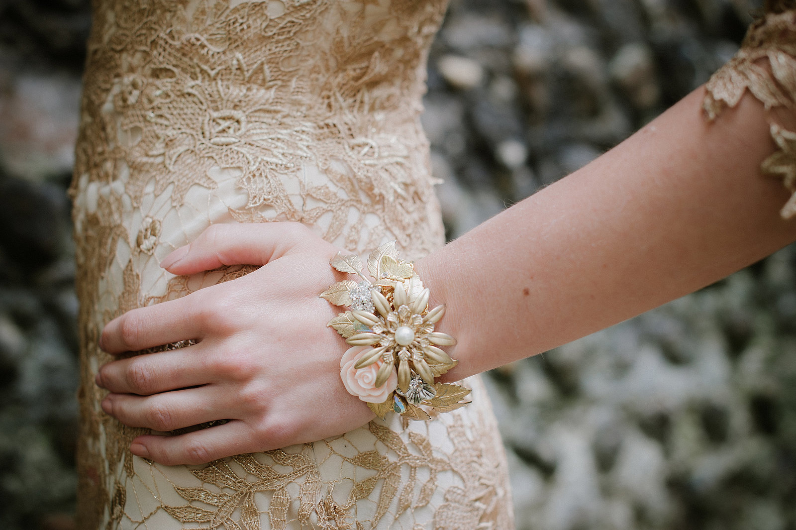 Orlagh_gold_lace_wedding_dress_JoanneFlemingDesign (8)