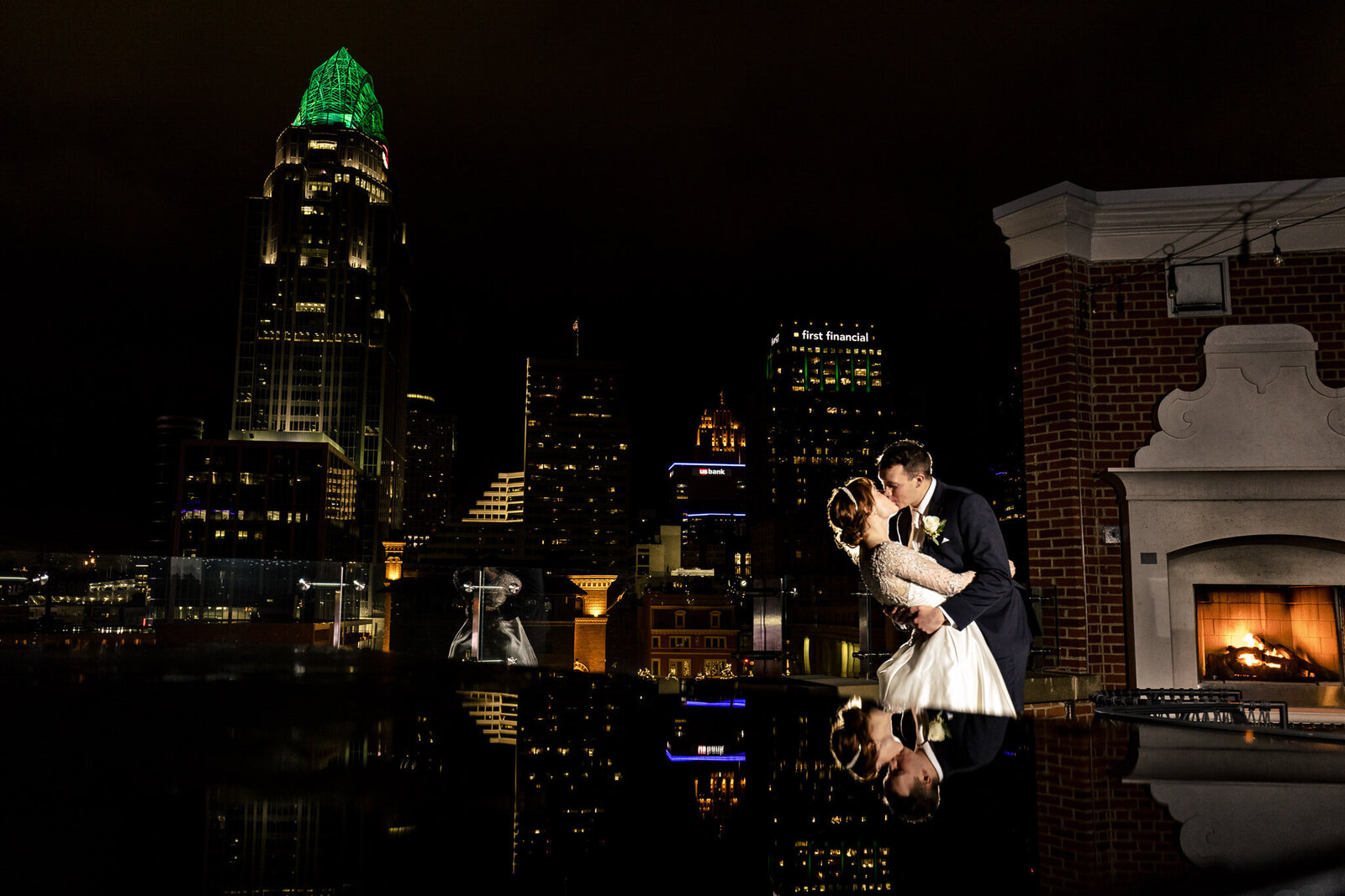 lytle-park-hotel-rooftop-wedding-picture-night