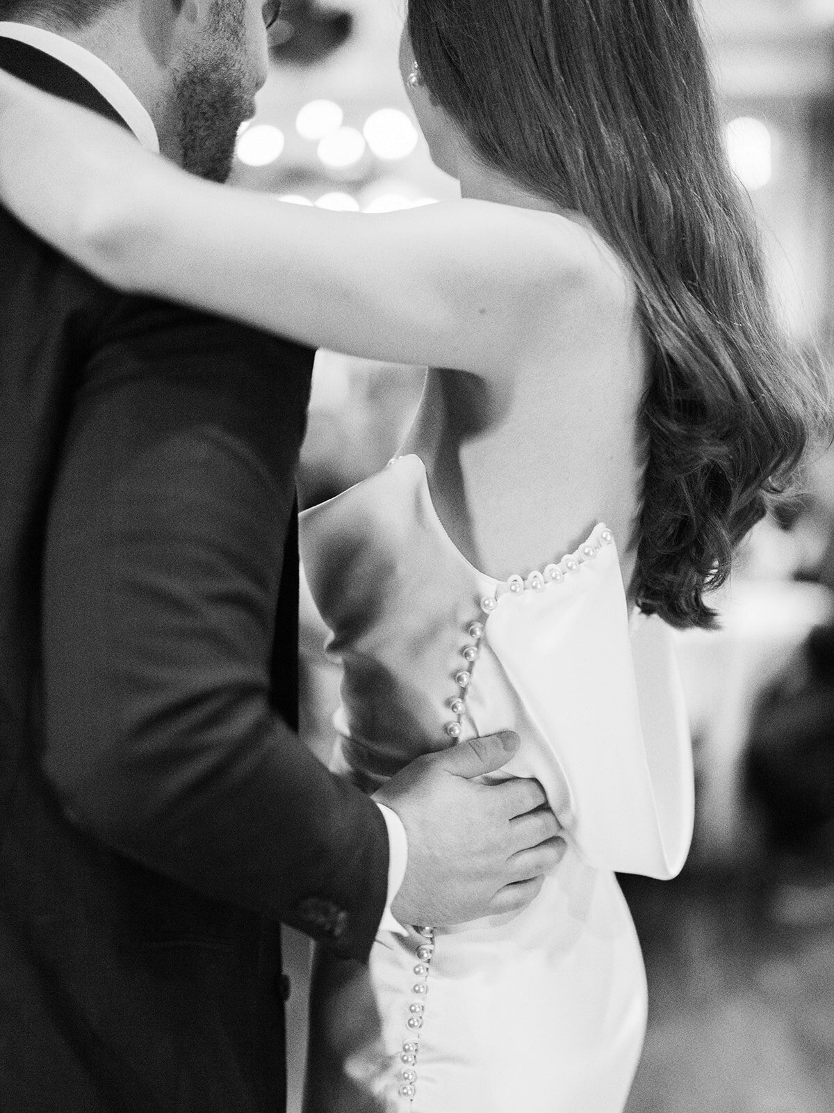 Chicago_Wedding_Photographer_LaurenPage23-137