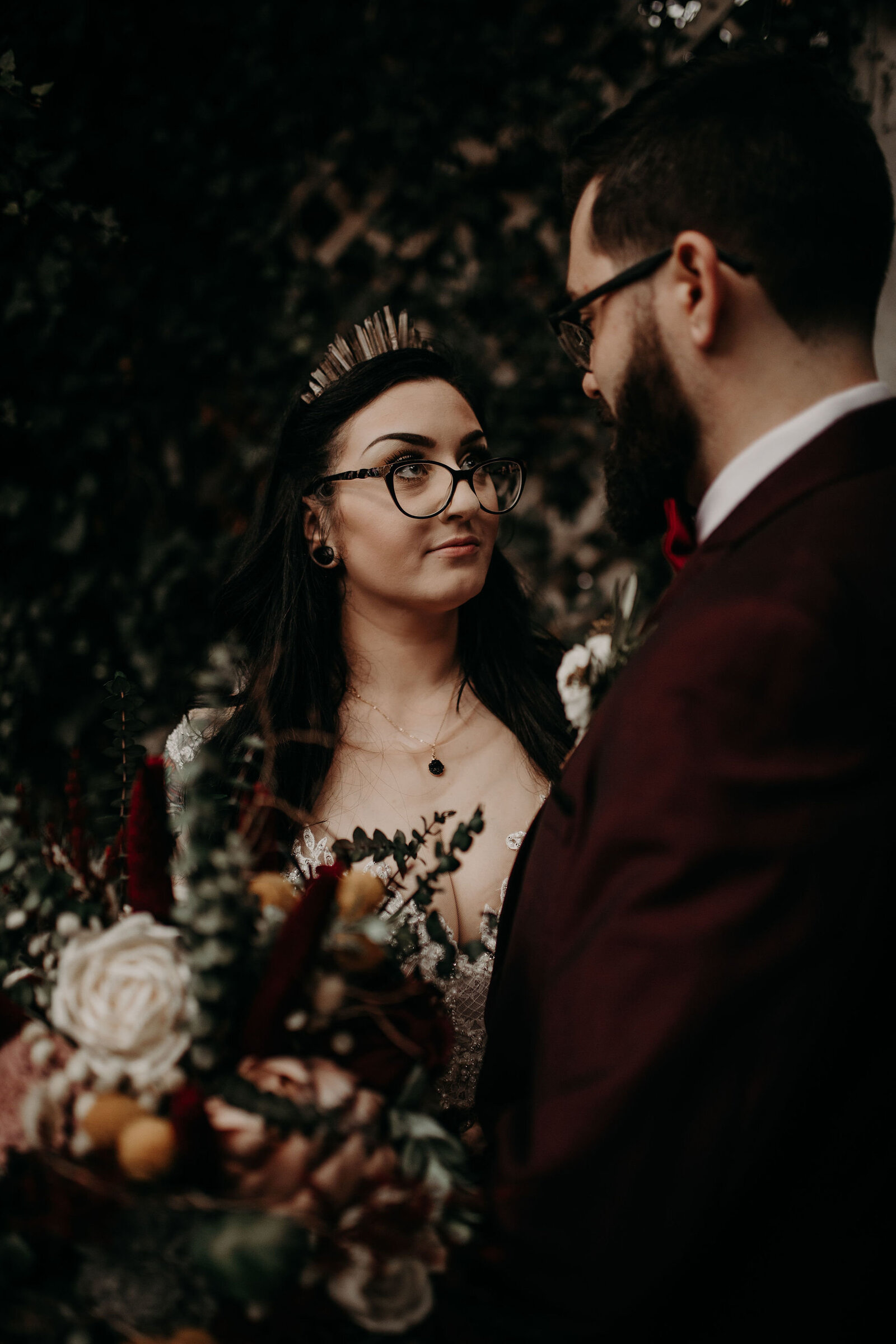 GARNET DAHLIA _ GENERAL SUTTER INN _ LITITZ _ PA WEDDING (54)