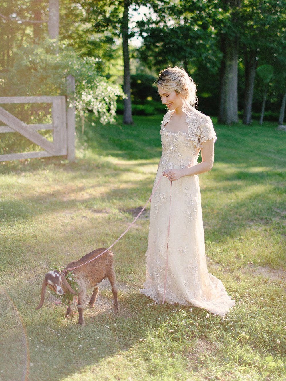 Champagne_flower_embellished_lace_wedding_dress_JoanneFlemingDesign_JustinaBilodeauPhoto (4)