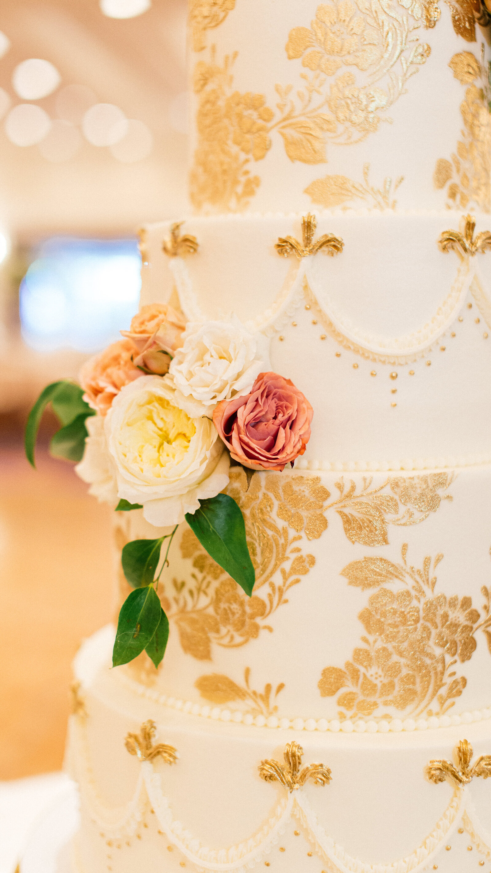 Glamorous-Wedding-Cake-Ashley-Cakes-4