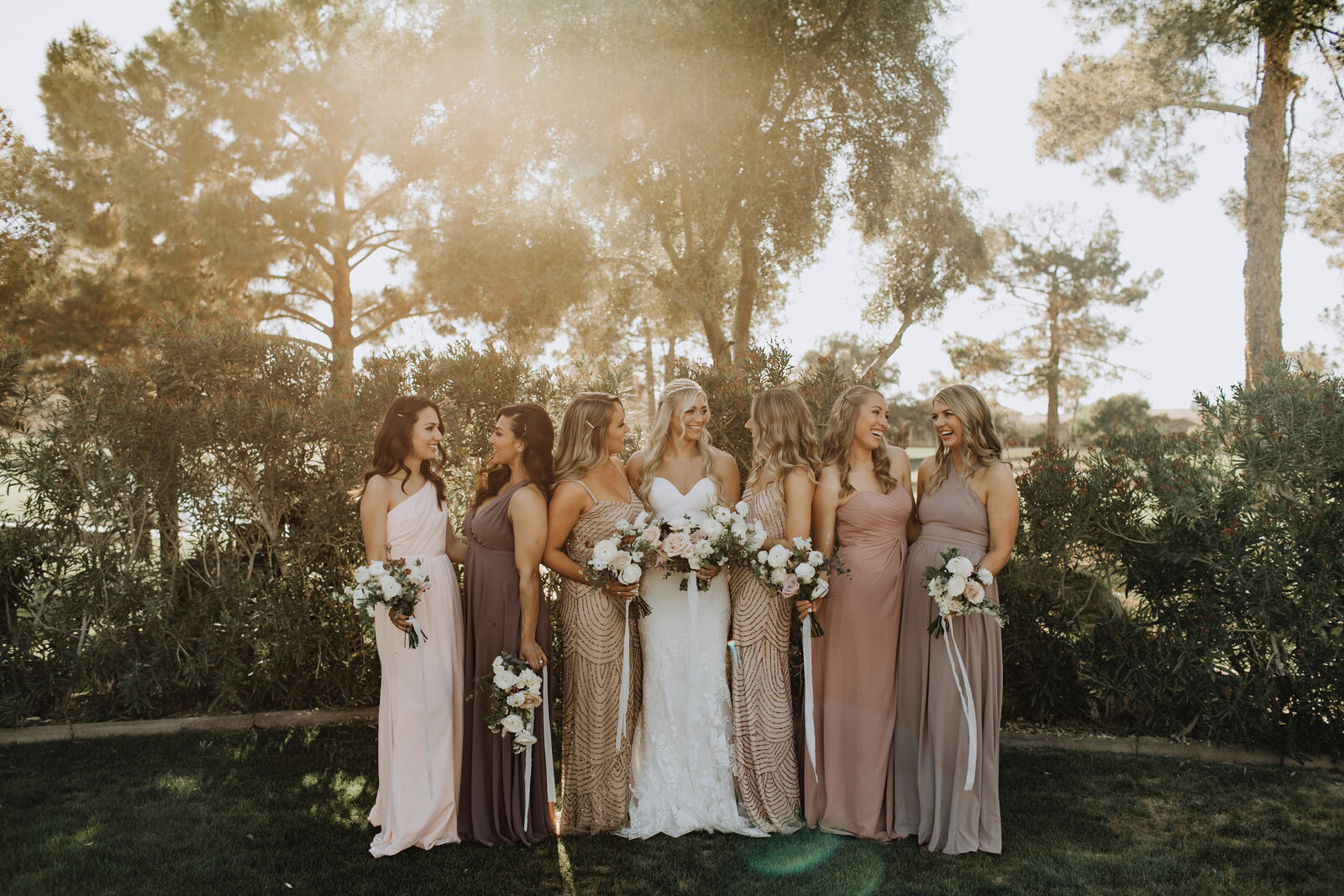 wedding-florist-pink-shades-dresses-bridesmaids