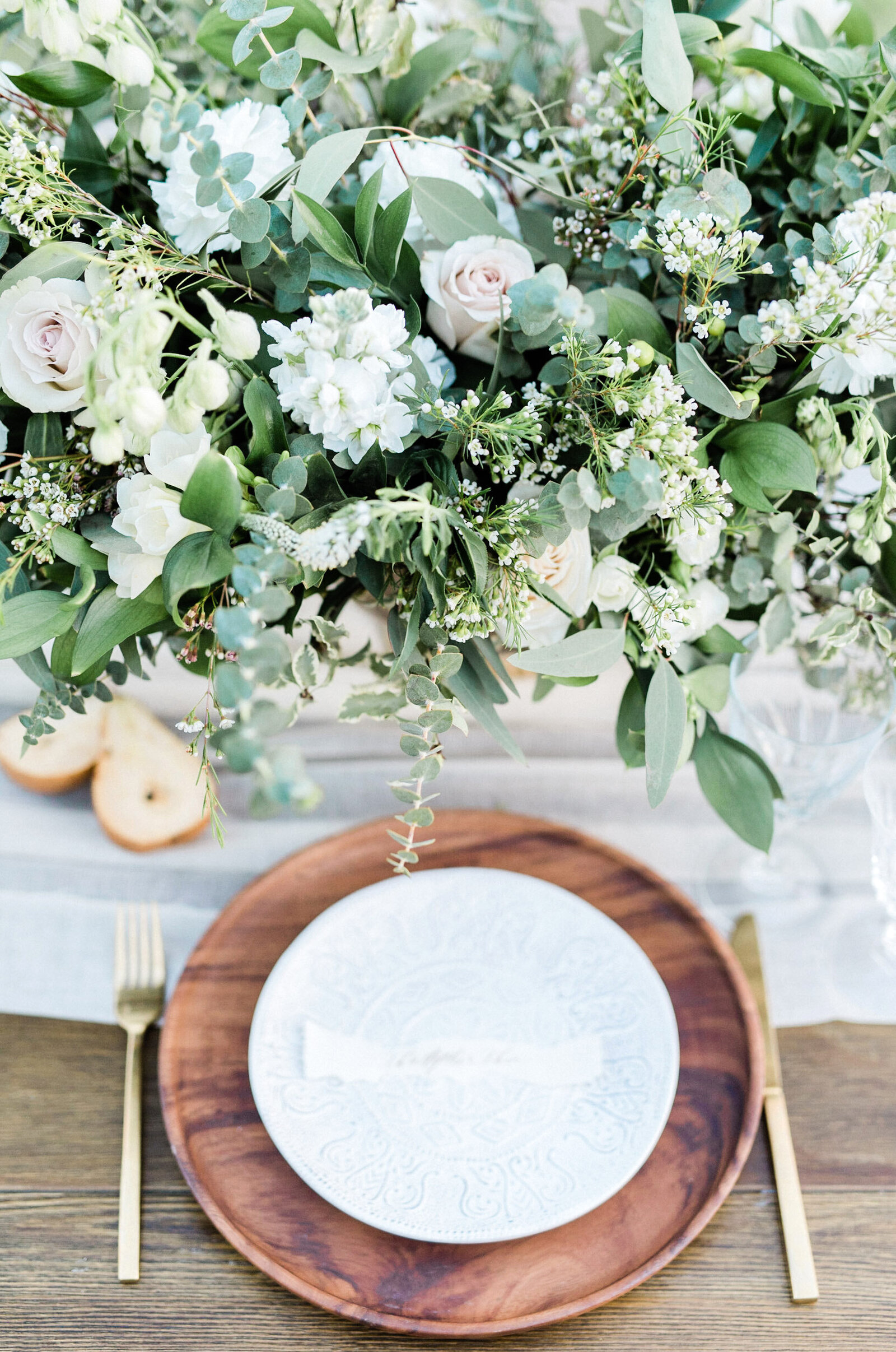 luxury-wedding-flowers-reception-centerpiece