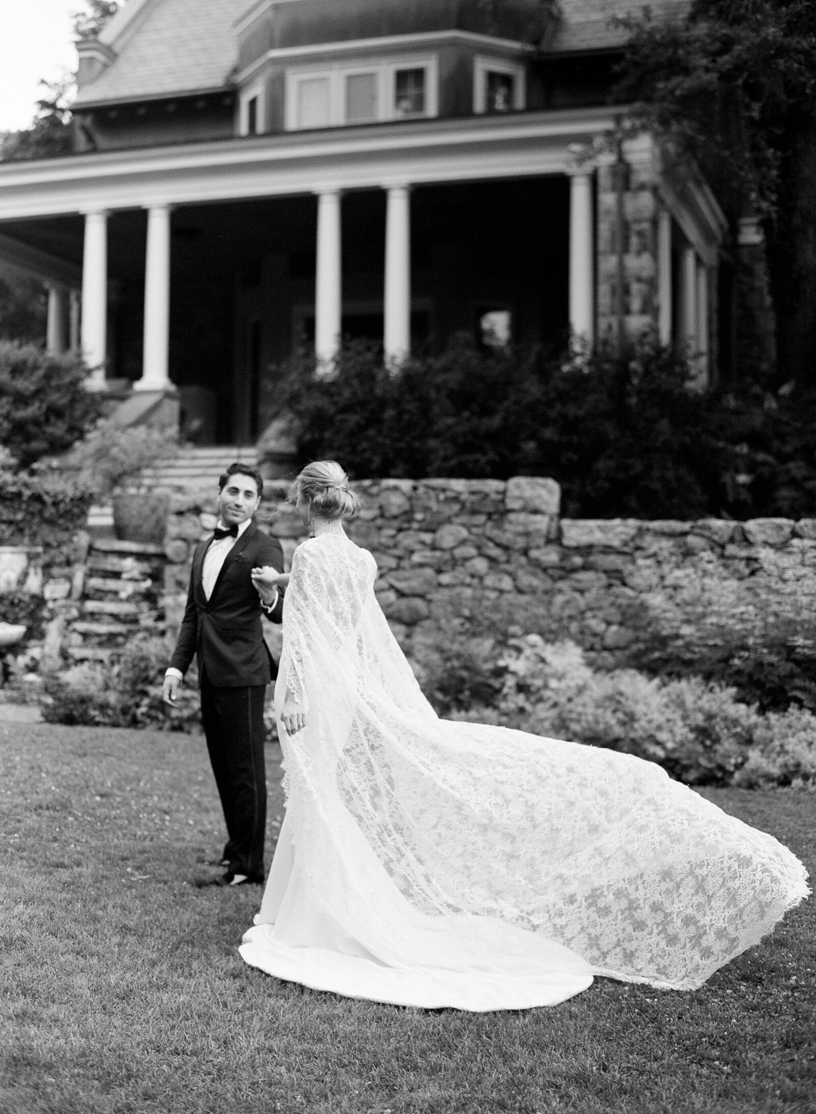 Blithewold Mansion_Newport_Rhode Island_Summer Wedding-50