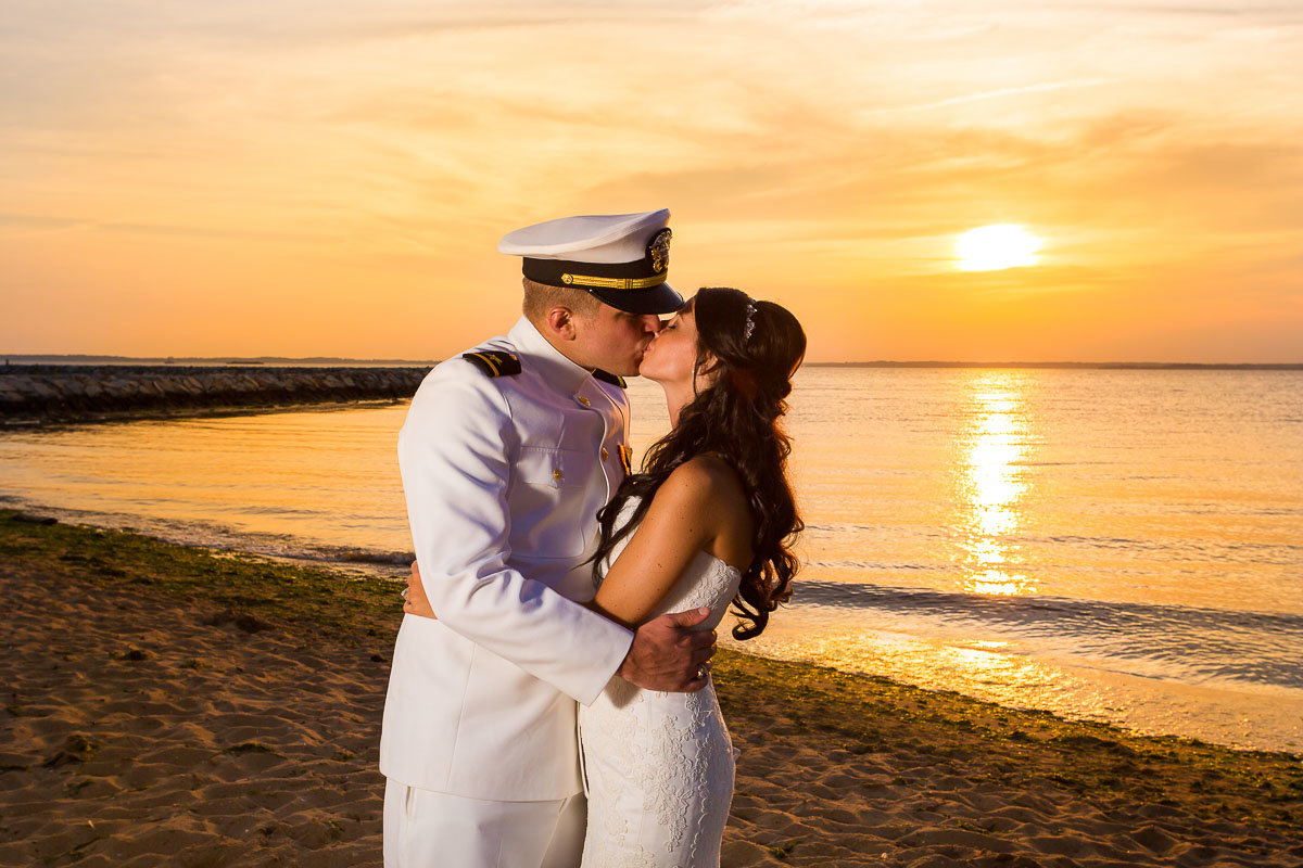 sunset image of newlyweds along the chesapeake bay in the summer