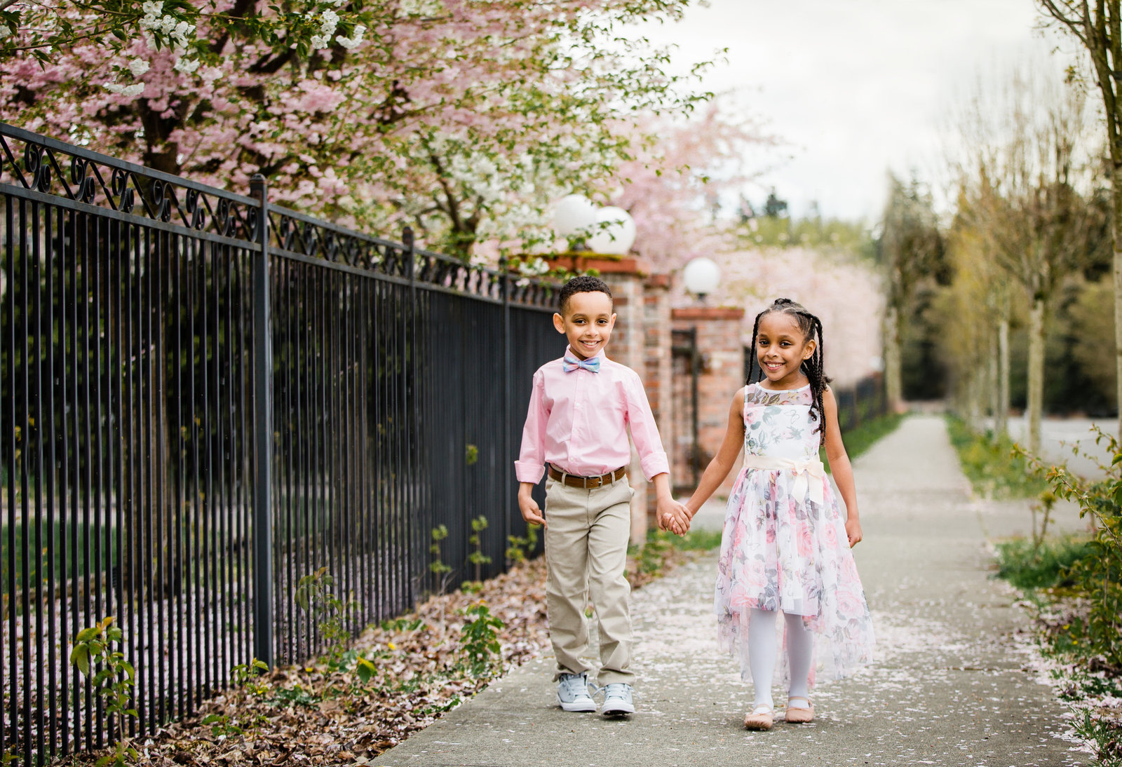 Twins Easter pictures