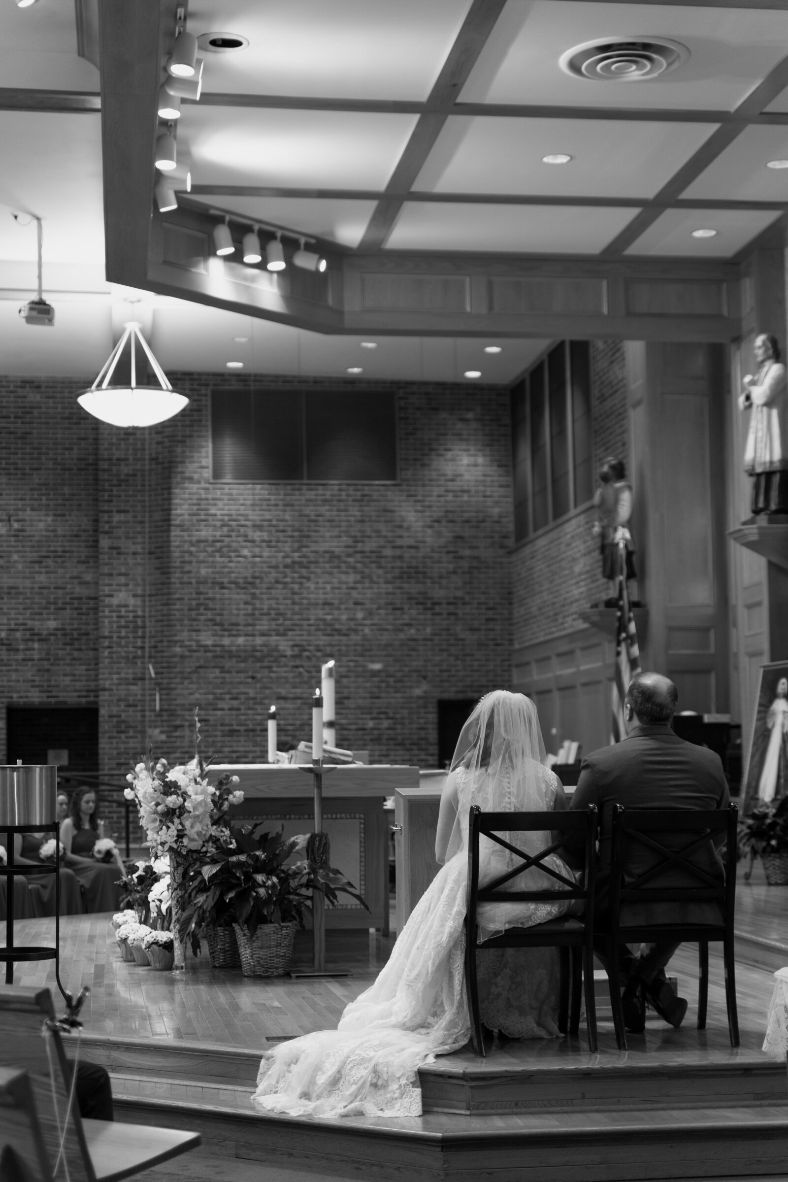 catholic church wedding photographer
