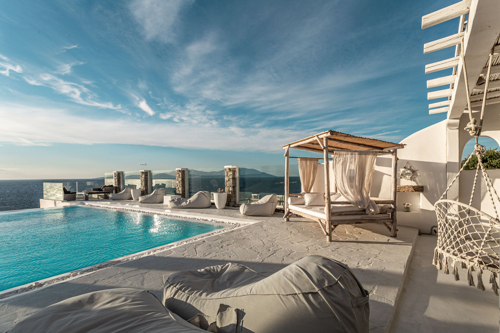 Greece_Airbnb_ExteriorImages_©CaitlinAntjeLLC-11