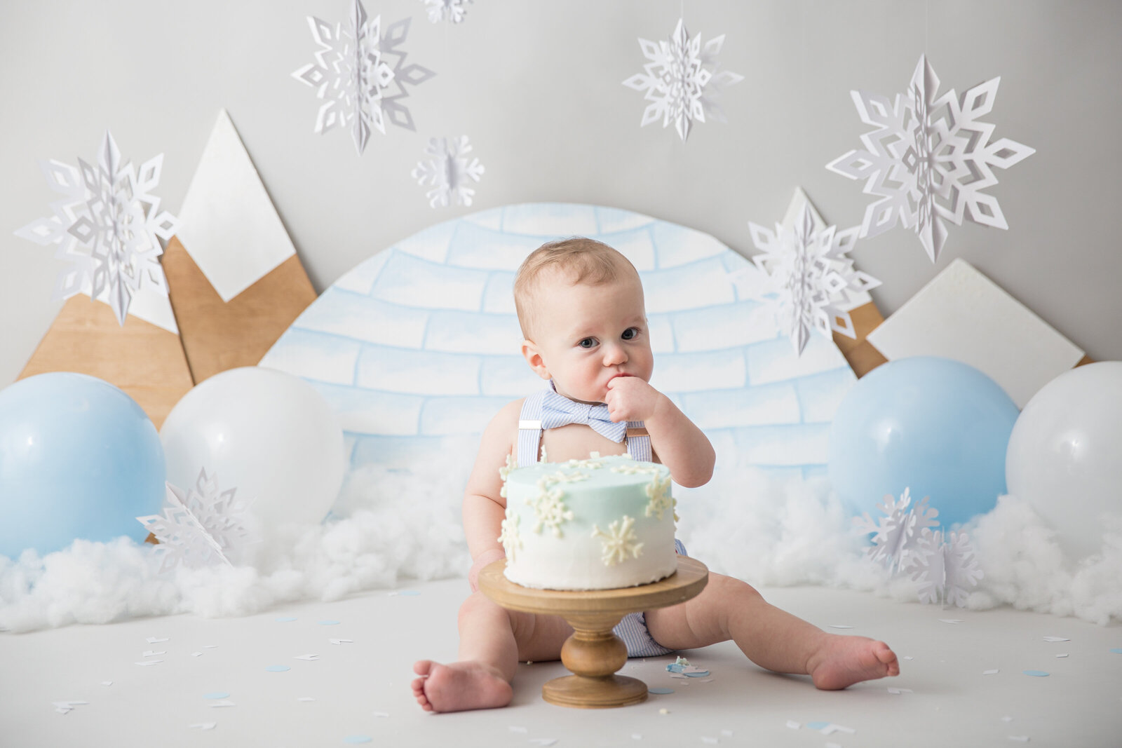 baby boy cake smash winter wonderland onderland