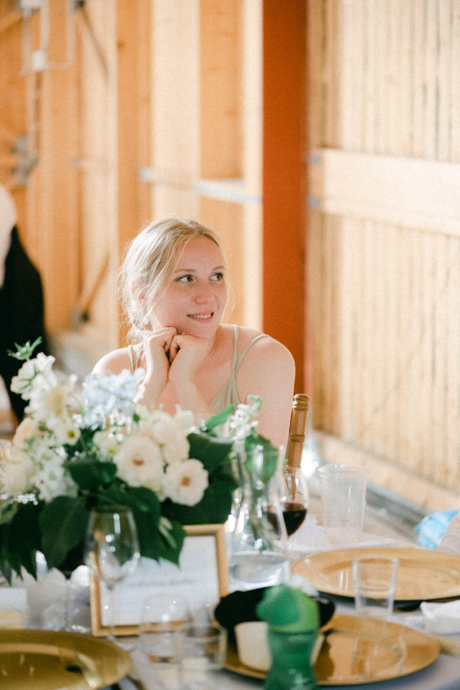 A guest in the wedding in an image captured by wedding photographer Hannika Gabrielsson.