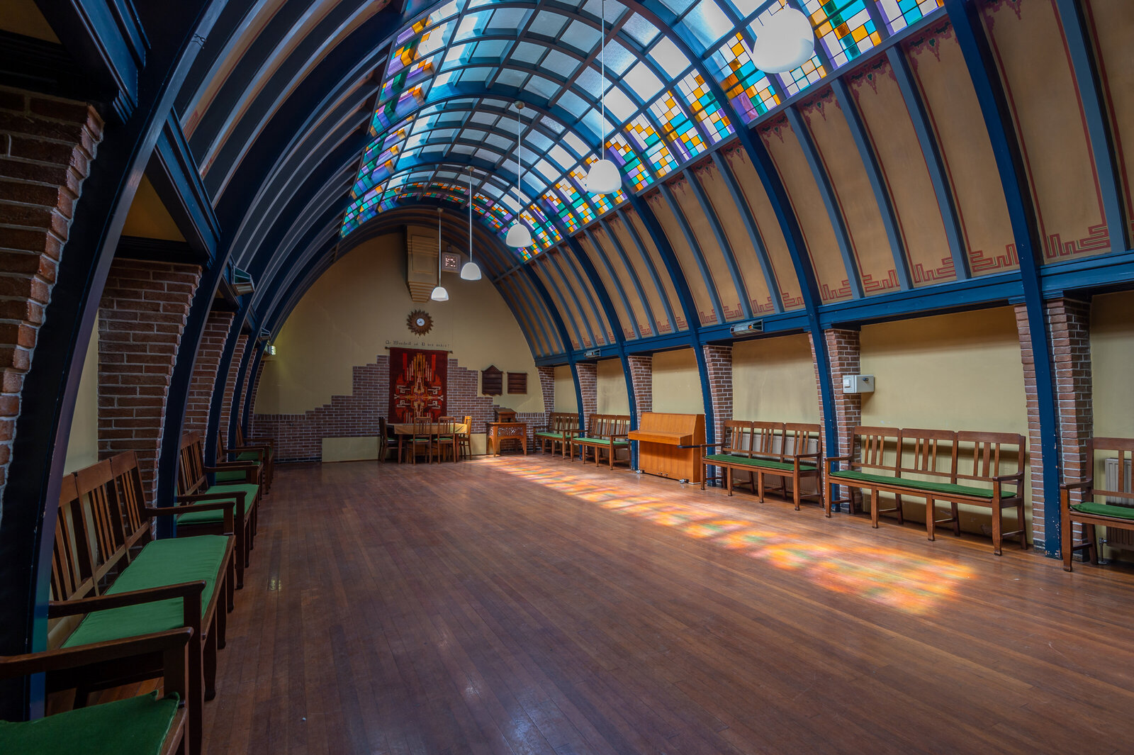 Lutherszaal aanzicht lang schuin wandkleed 50